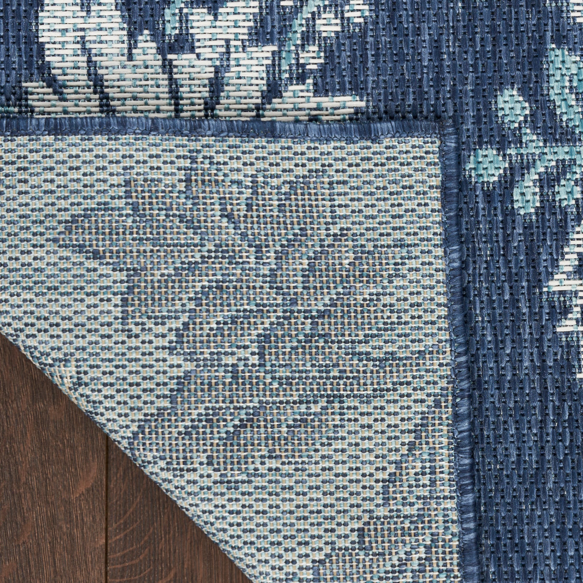 Nourison Home Garden Oasis  Navy  Contemporary