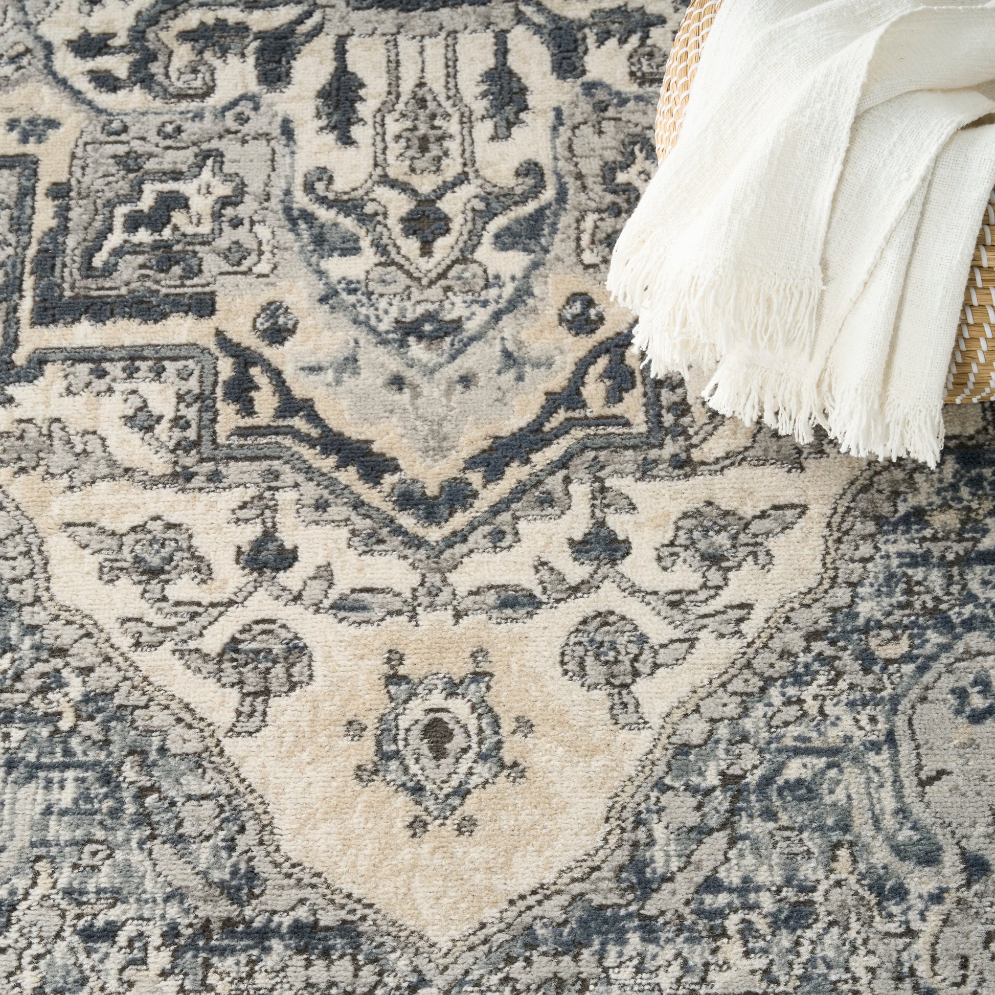 Nourison Home Quarry  Ivory Navy  Traditional