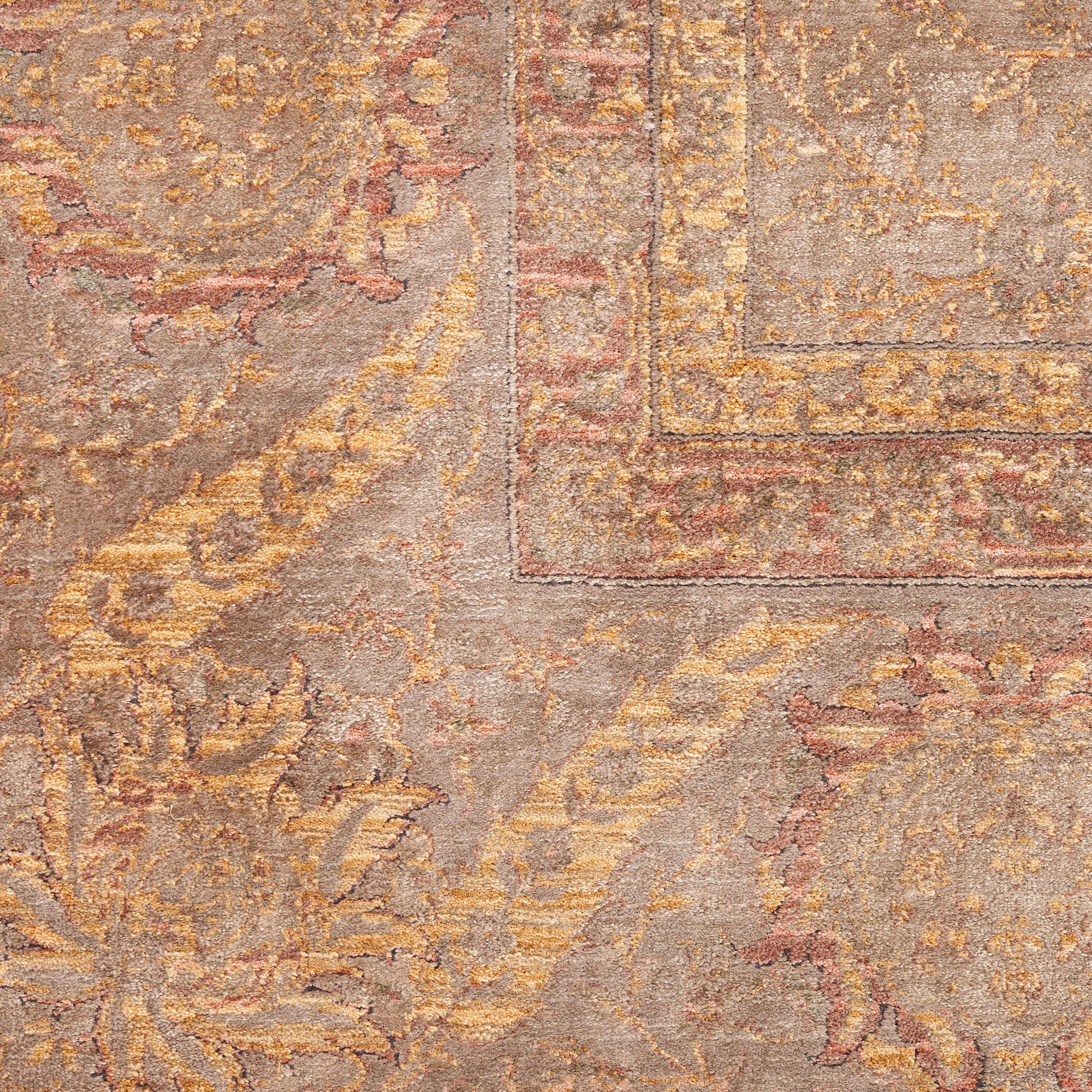 Nourison Home Luxurious  Taupe  Traditional
