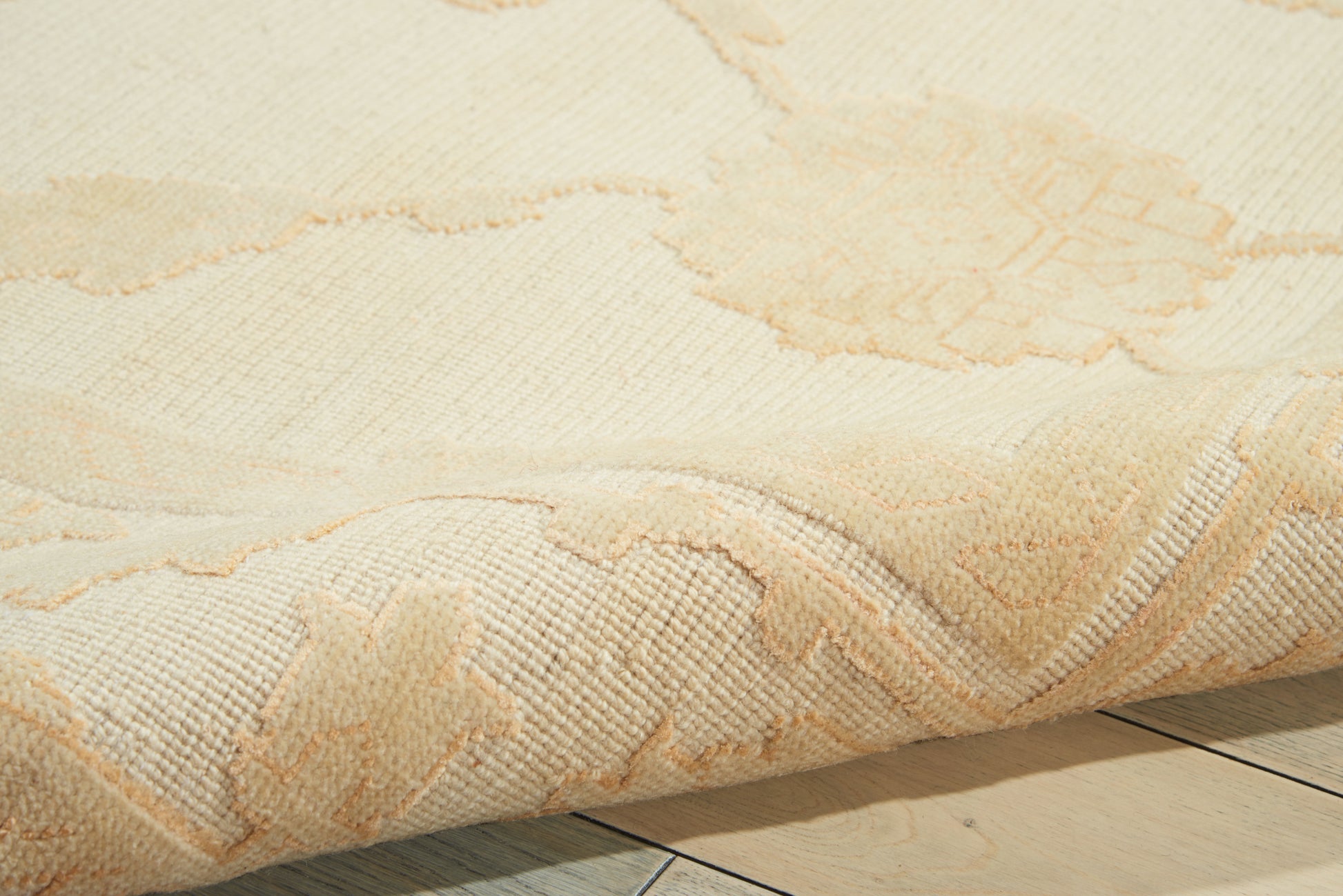 Nourison Home Silk Pointe  Ivory  Traditional