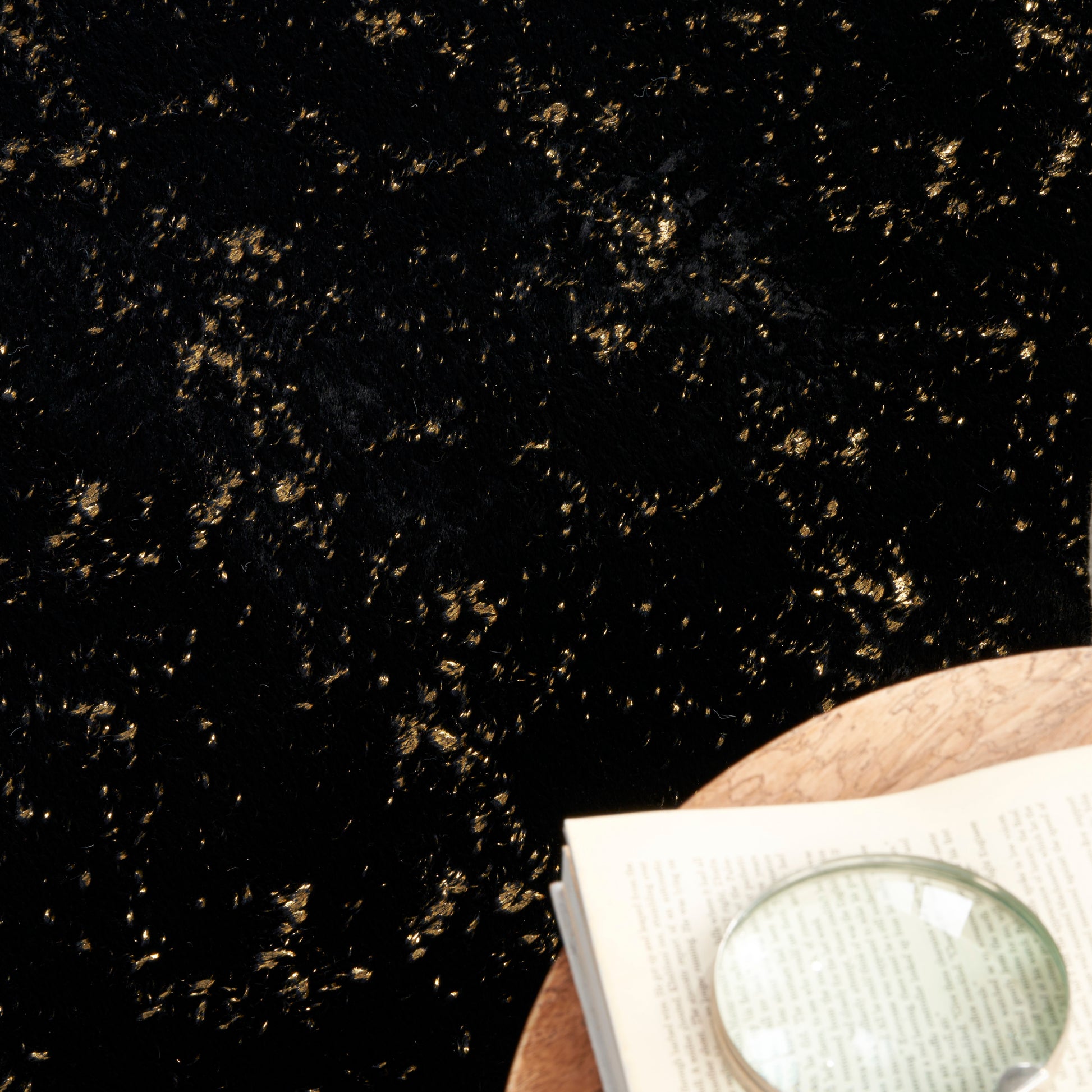 Nourison Home Cozy Shimmer  Black Gold  Contemporary