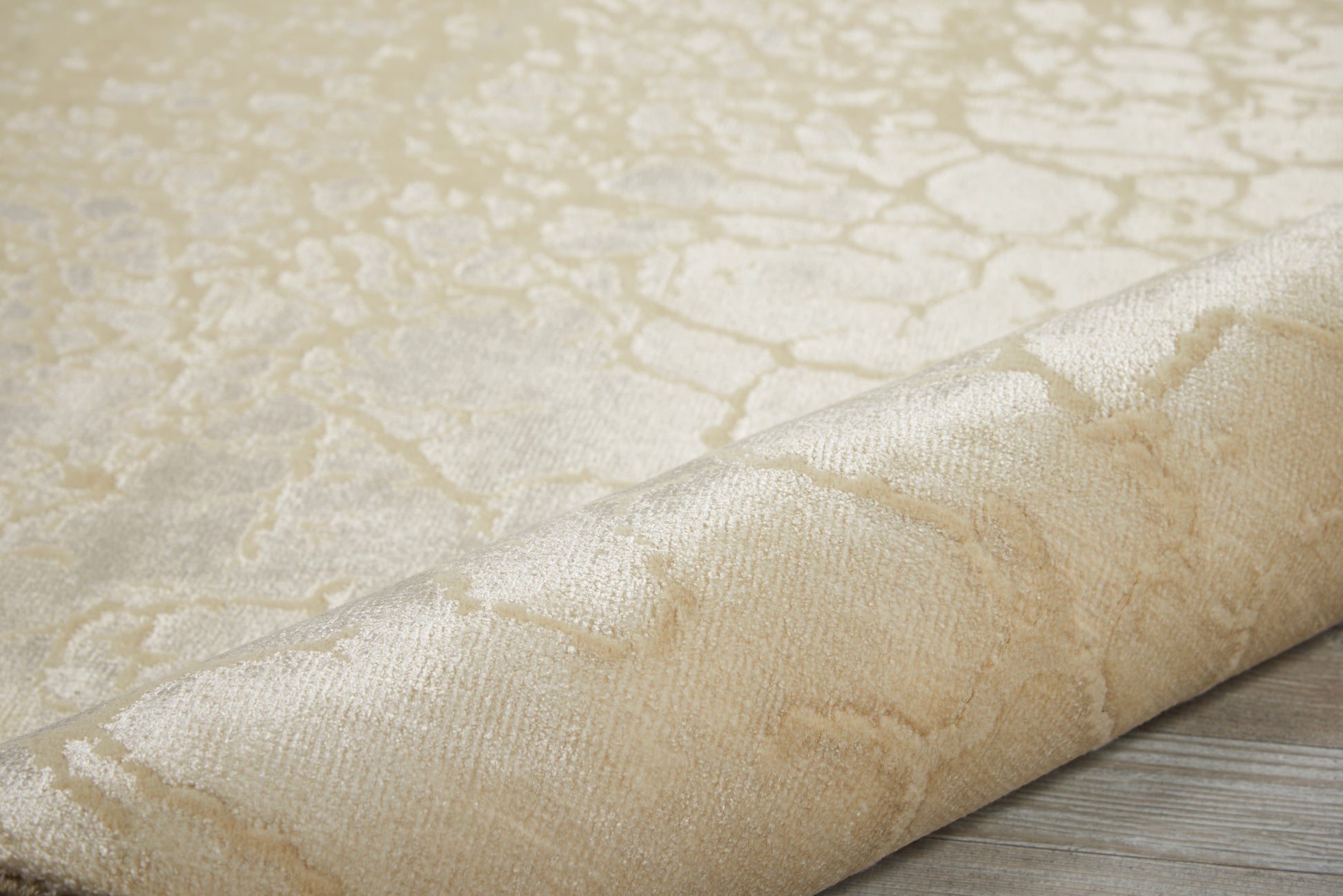 Nourison Home Luminance  Cream  Transitional