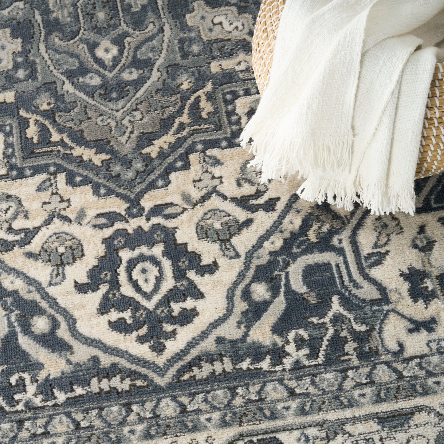Nourison Home Quarry  Navy Ivory  Traditional