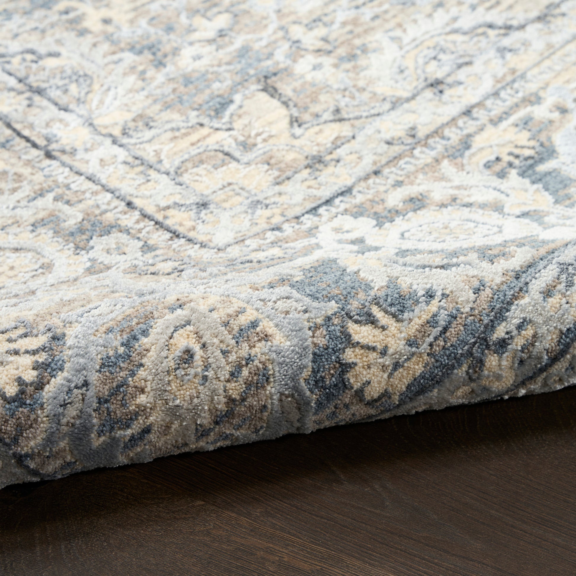 Nourison Home Sultana  Ivory Blue  Traditional