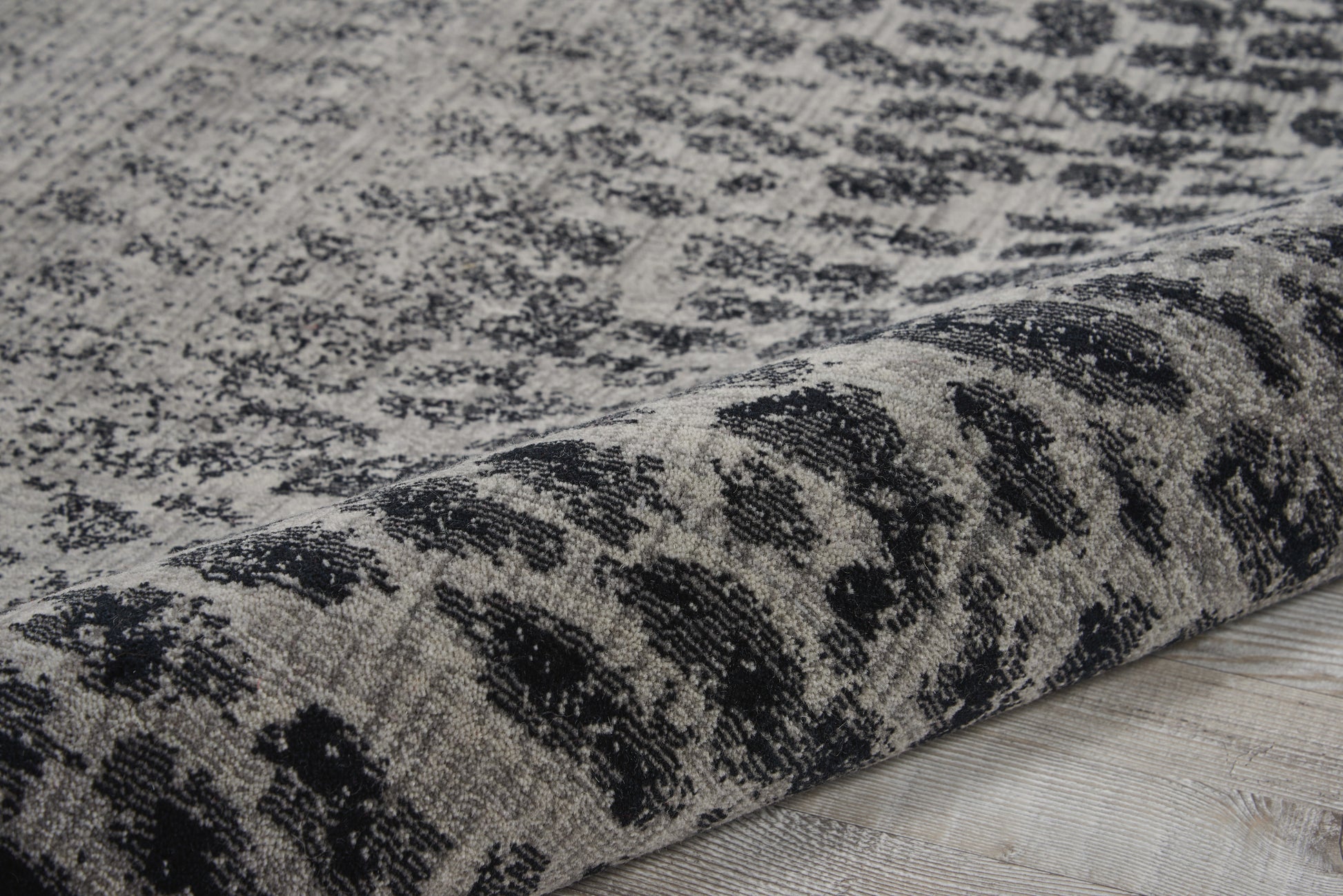 Nourison Home Riviera  Grey Black  Contemporary