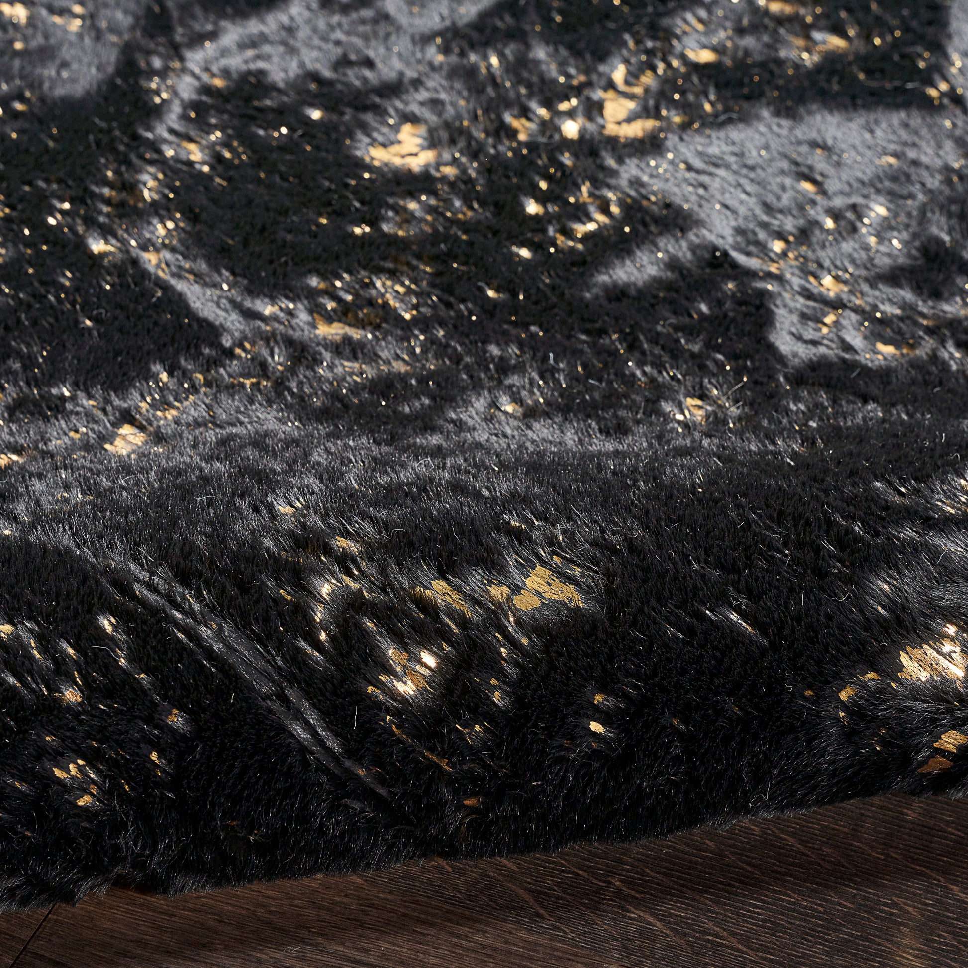 Nourison Home Cozy Shimmer  Black Gold  Contemporary
