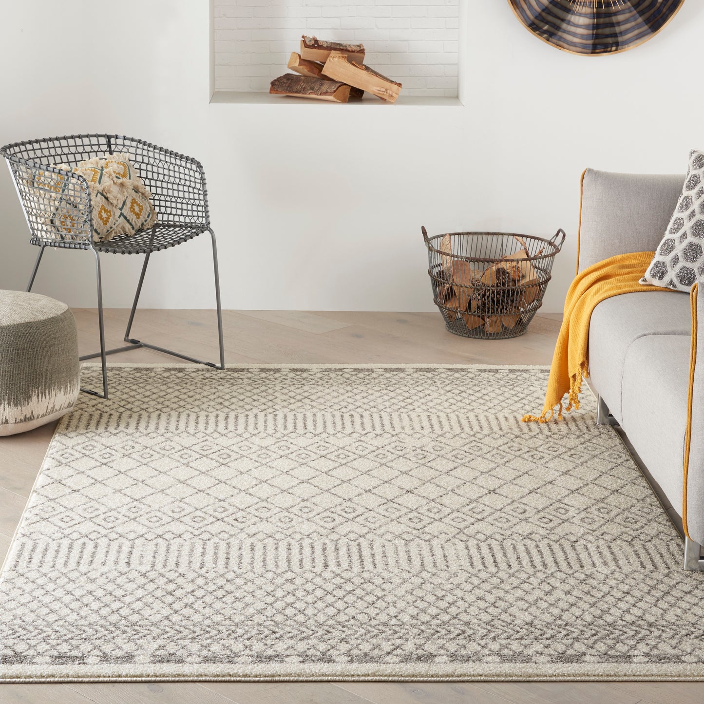Nourison Home Passion  Ivory Grey  Transitional