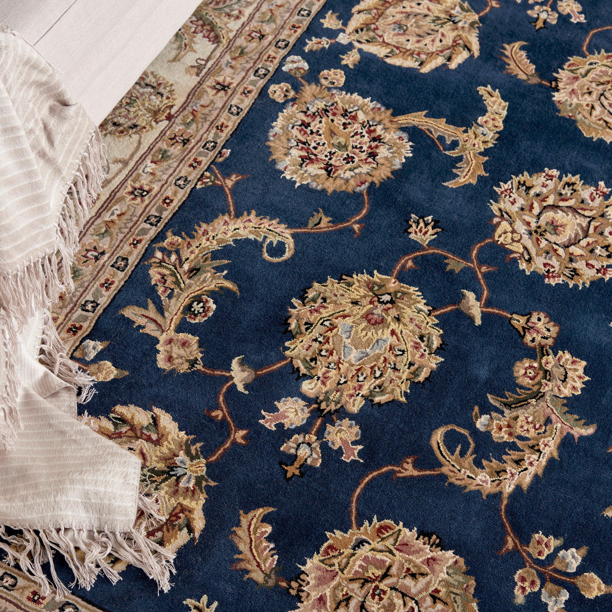 Nourison Home Nourison 2000  Navy  Traditional