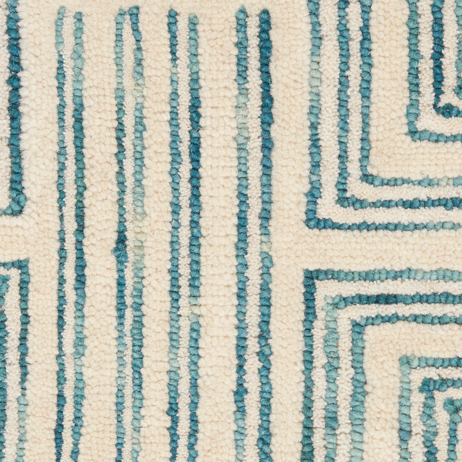Nourison Home Interlock  Ivory Turquoise  Contemporary