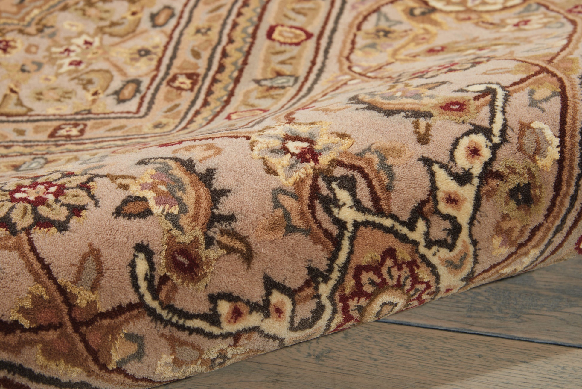 Nourison Home Nourison 2000  Beige  Traditional