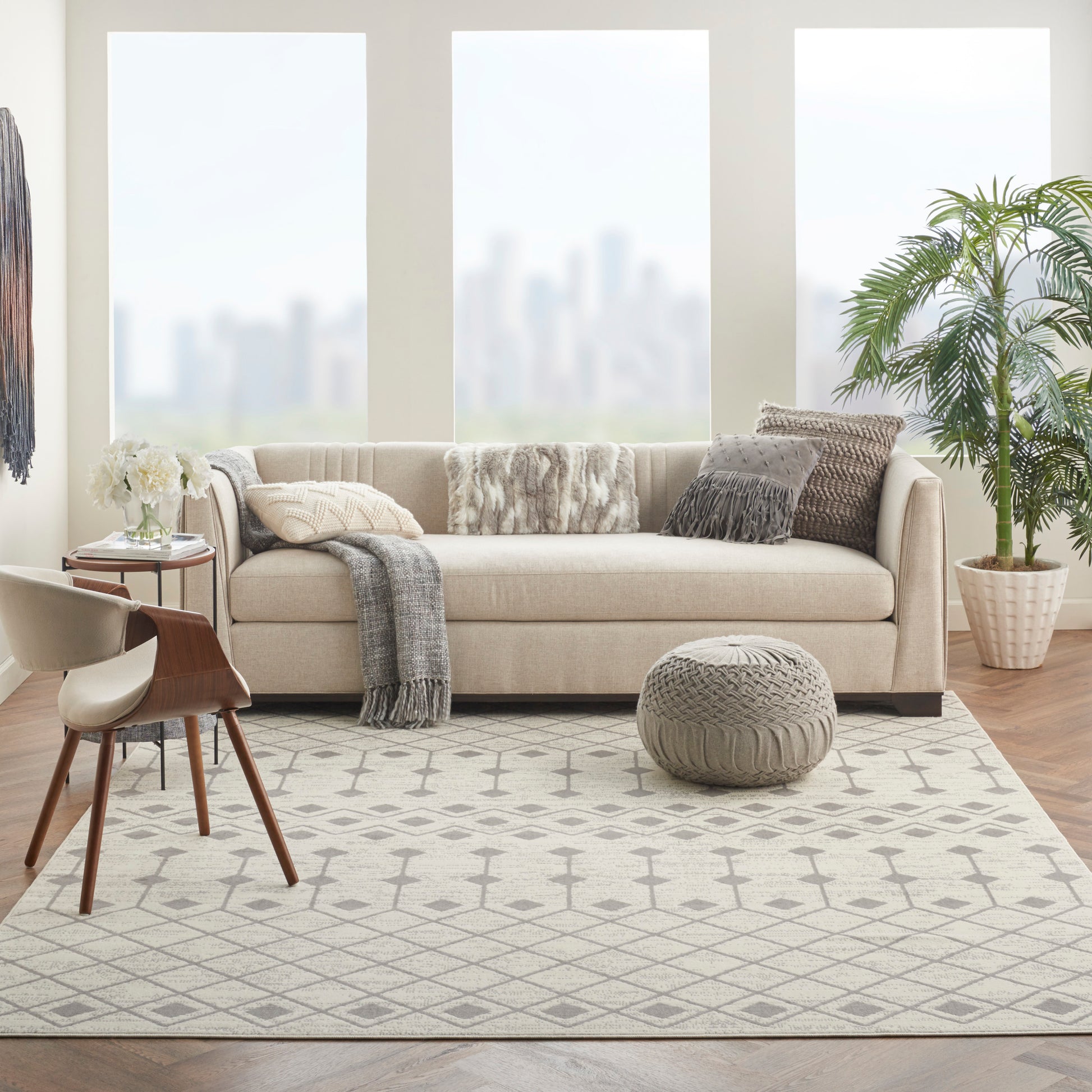 Nourison Home Grafix  Ivory Grey  Transitional