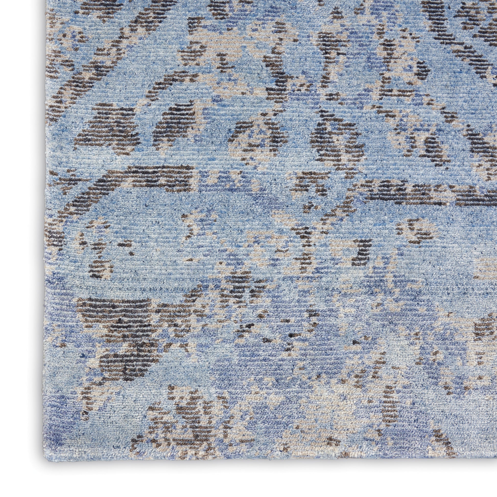 Nourison Home Lucent  Sky  Transitional