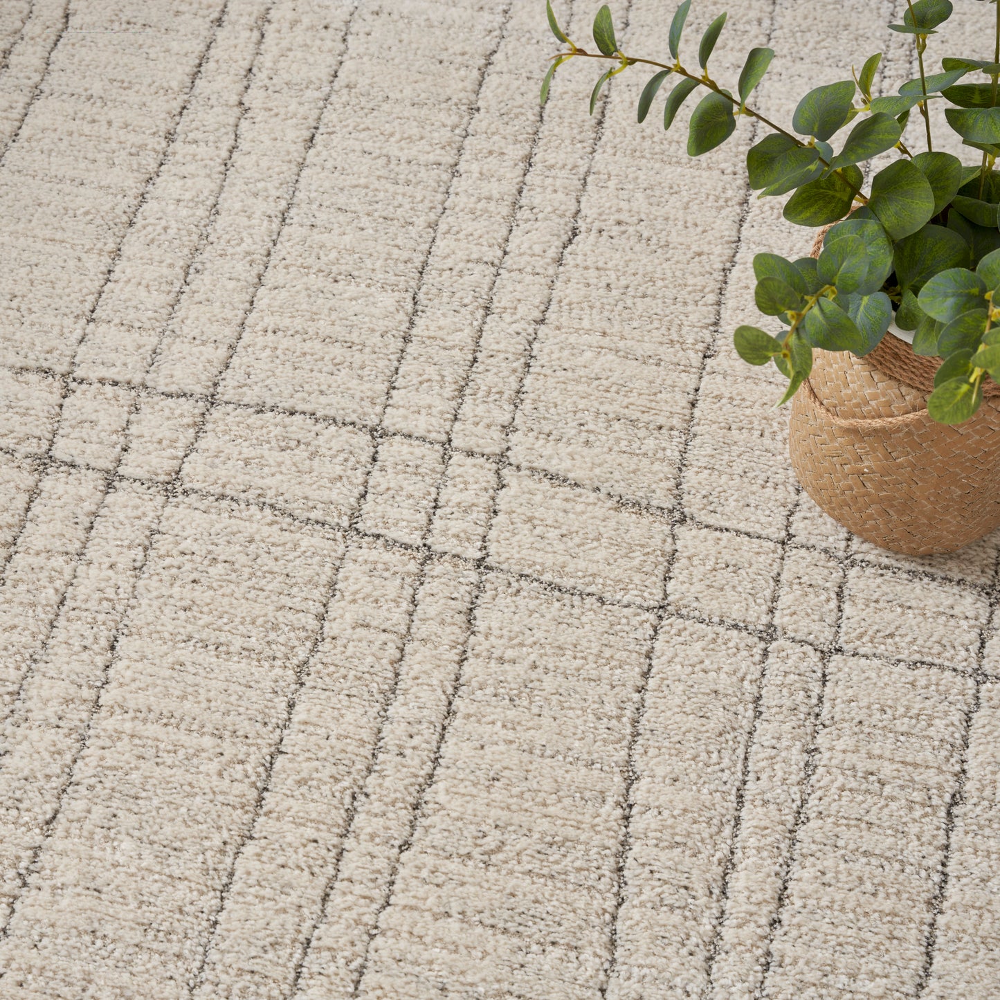 Nourison Home Andes  Ivory Grey  Contemporary