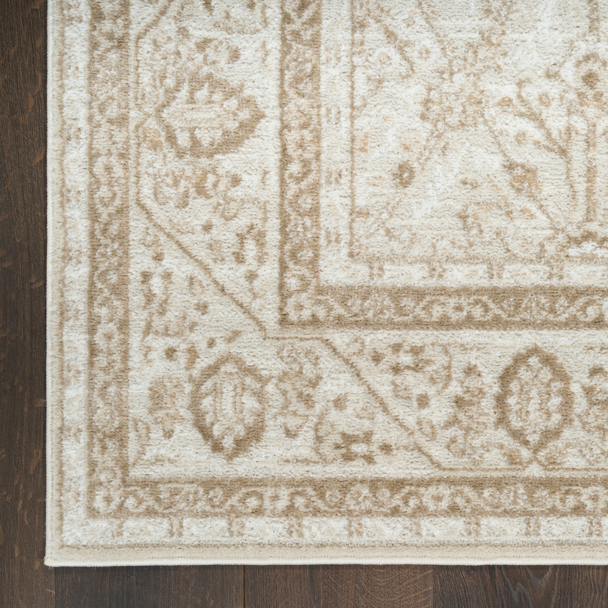 Nourison Home Dekor  Ivory Taupe  Traditional