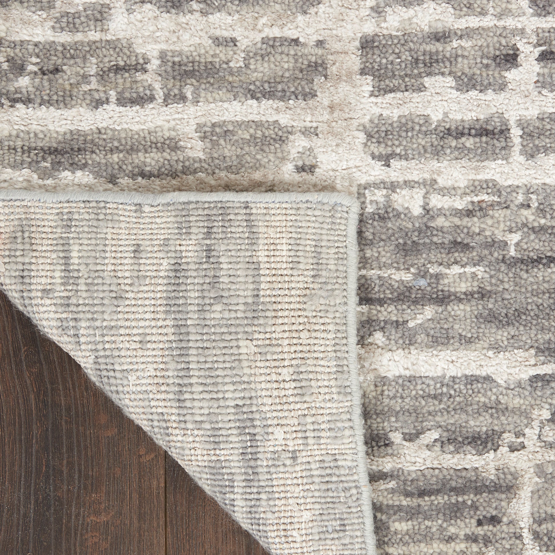 Nourison Home Luna  Grey Silver  Contemporary