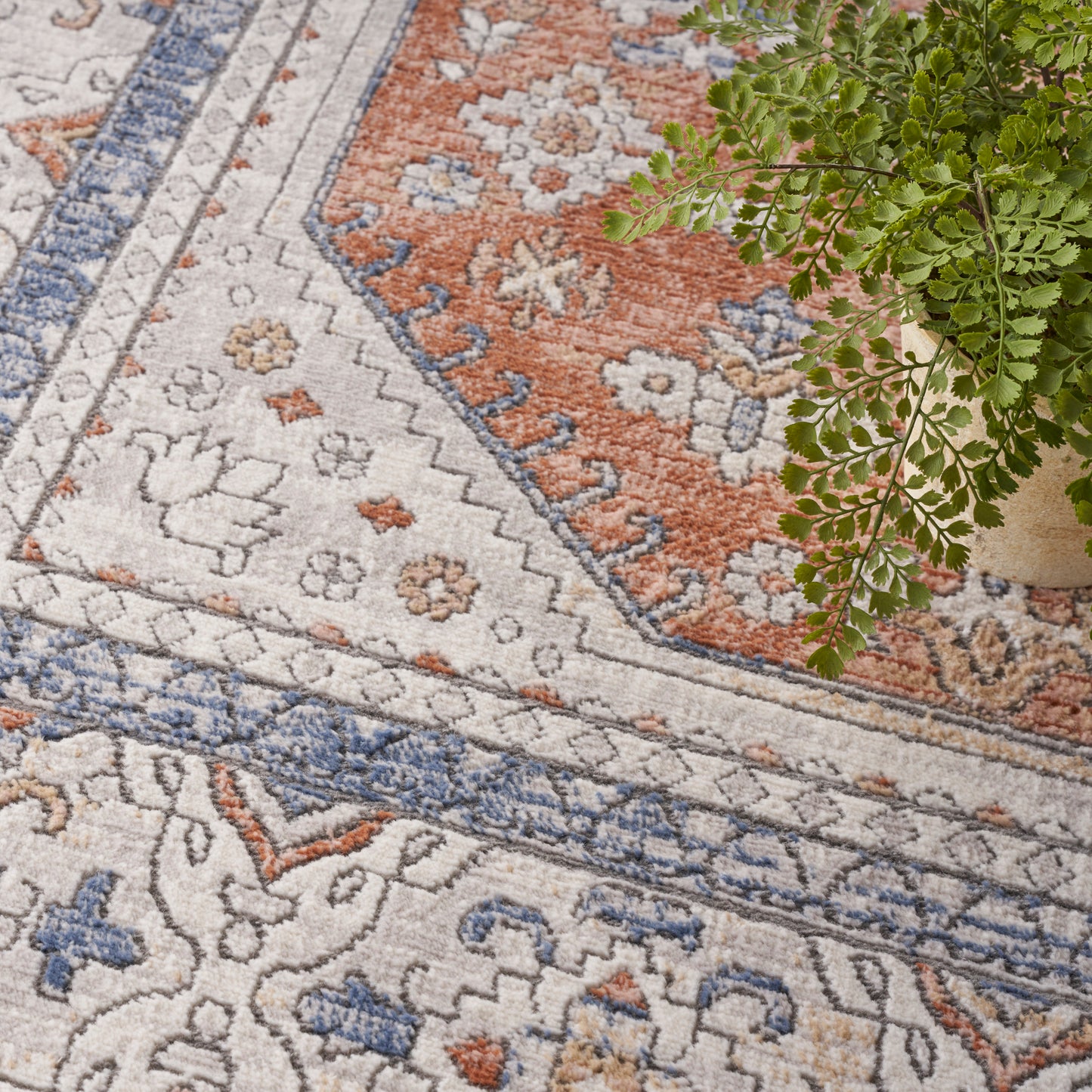 Nourison Home Series 4  Cream Multicolor  Traditional