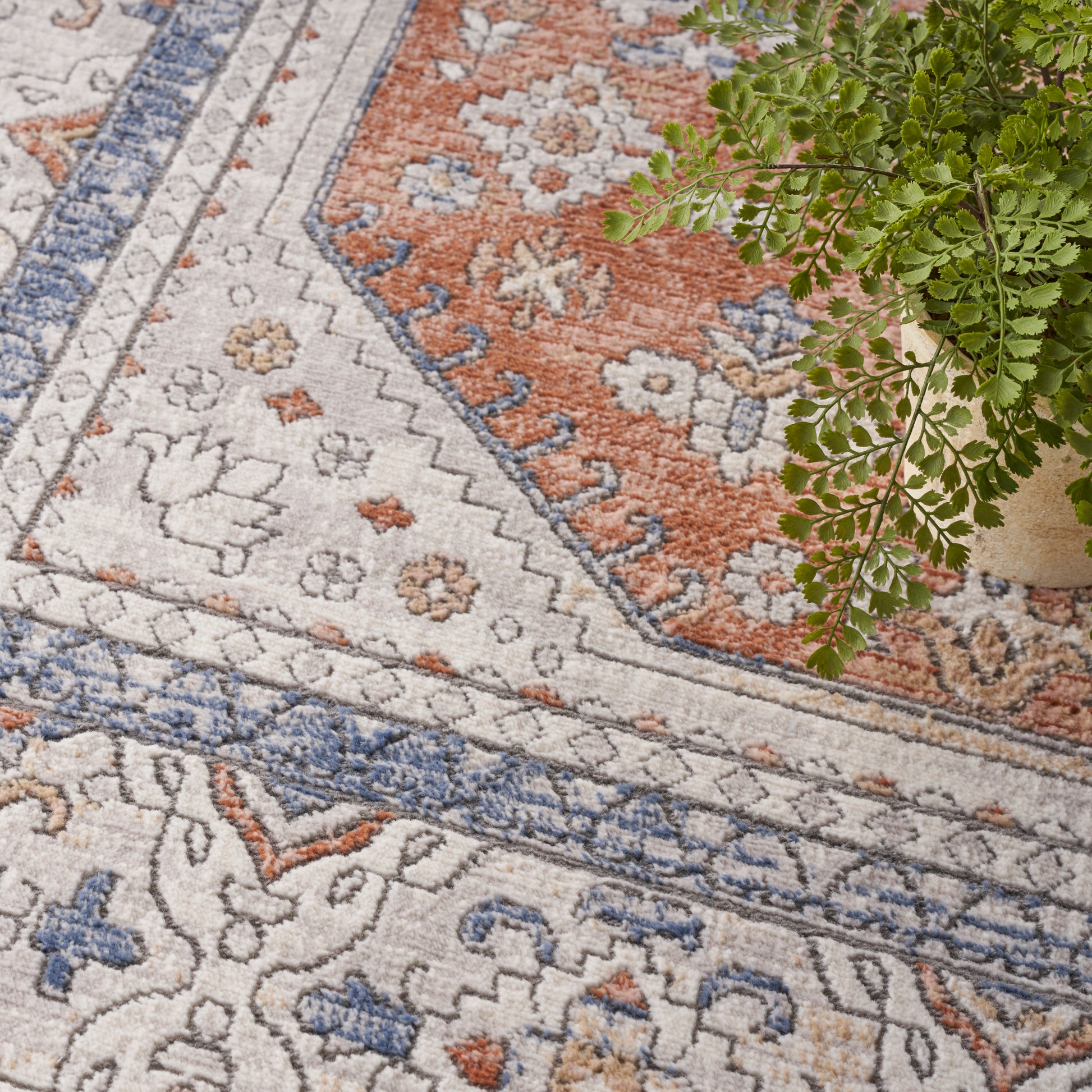 Nourison Home Series 4  Cream Multicolor  Traditional