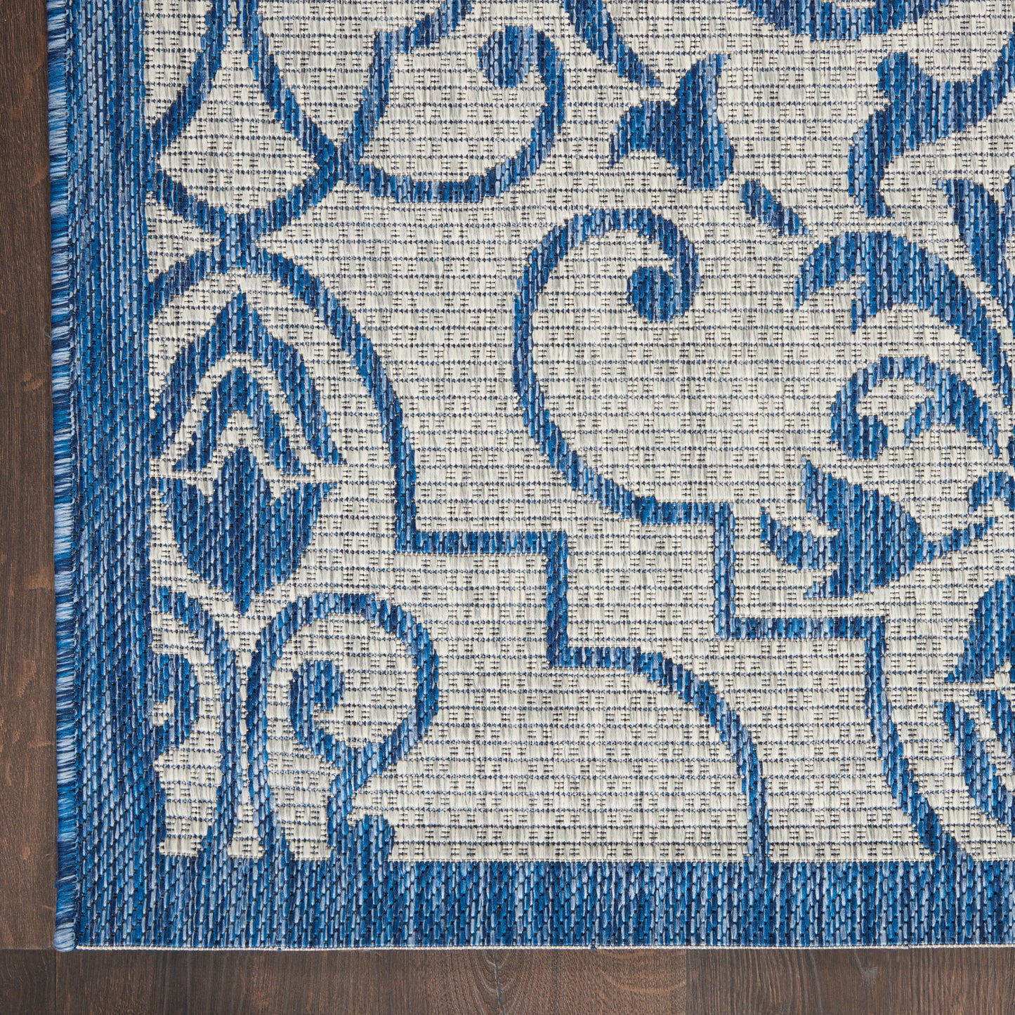 Nourison Home Country Side  Ivory Blue  Transitional