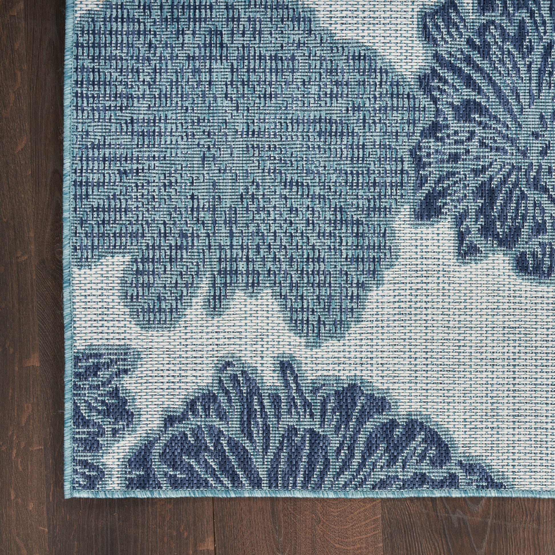 Nourison Home Garden Oasis  Blue  Contemporary