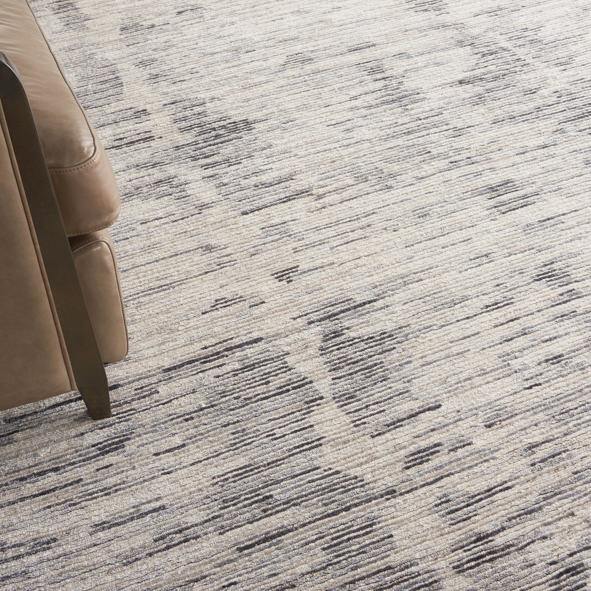 Nourison Home OCEAN  Cream Charcoal  Contemporary