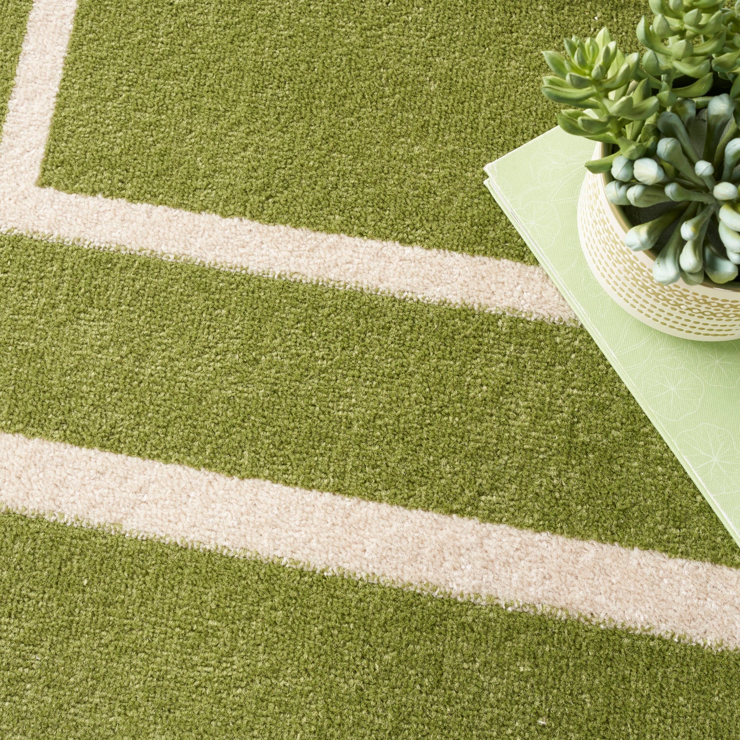 Nourison Home Nourison Essentials  Green Ivory  Contemporary