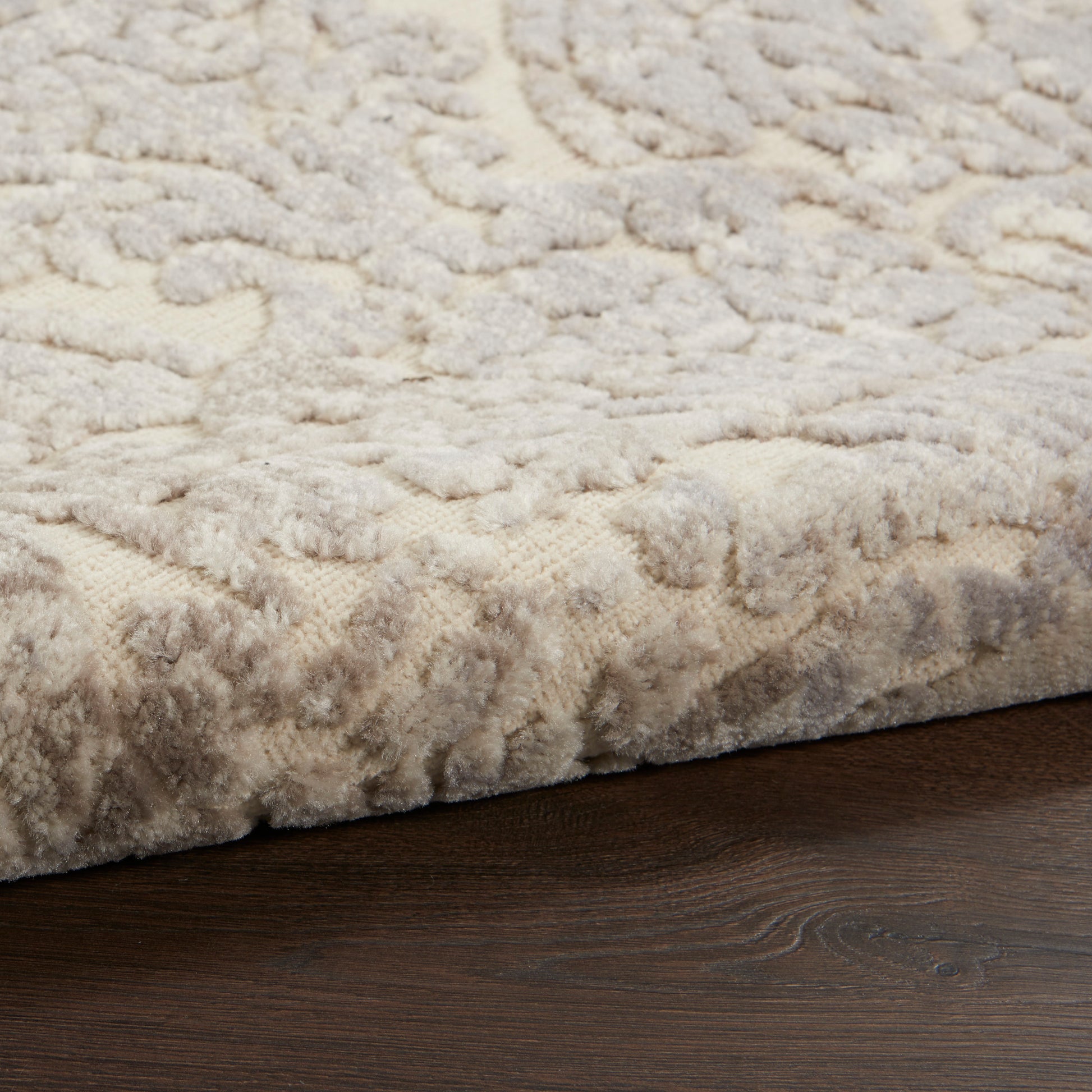 Nourison Home Graphic Illusions  Ivory  Transitional