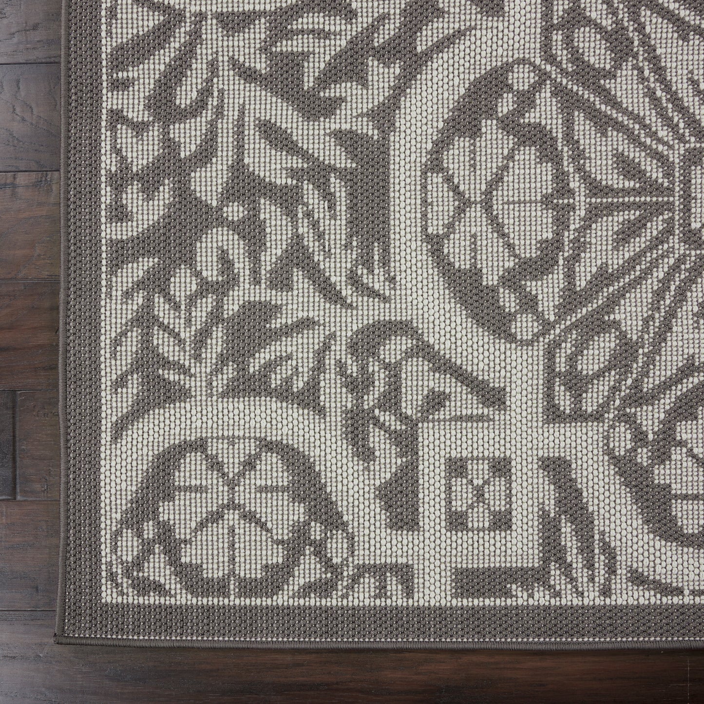 Nourison Home Aruba  Ivory Grey  Transitional