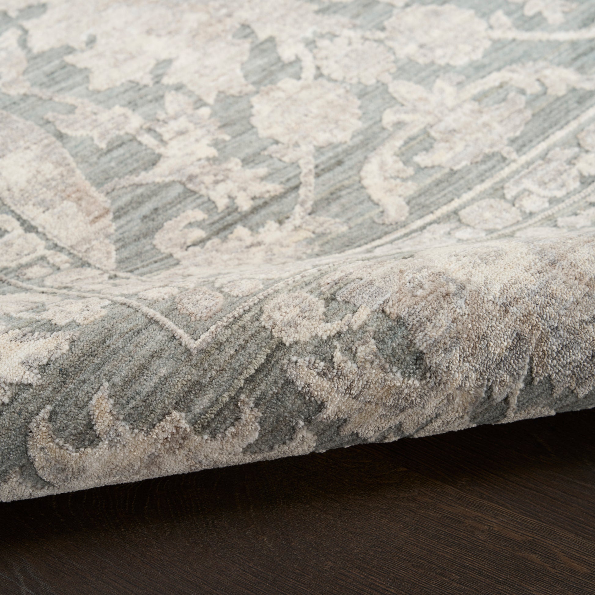 Nourison Home Shadows  Sage Ivory  Traditional