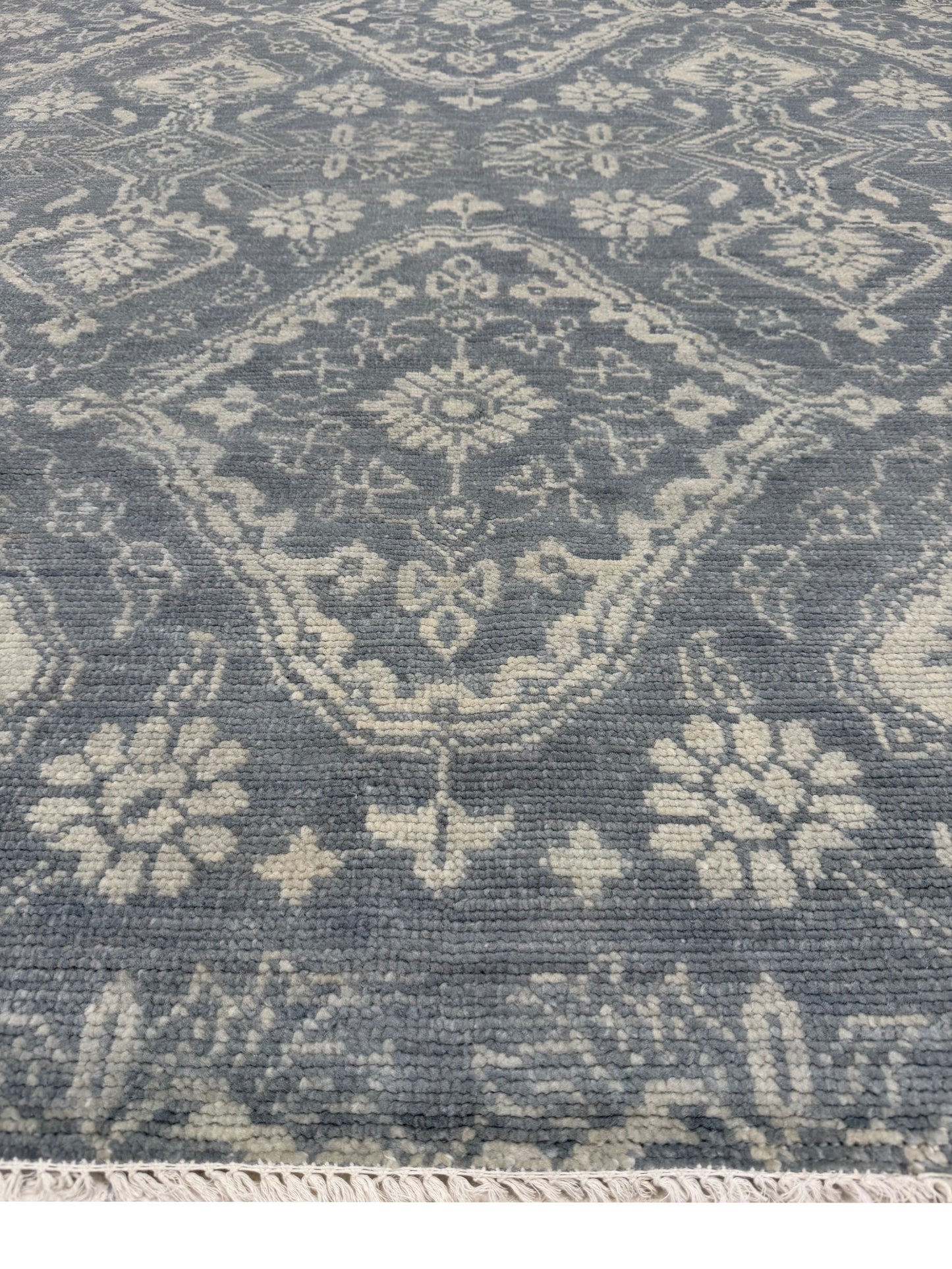Artisan Samara Grey Transitional Knotted Rug