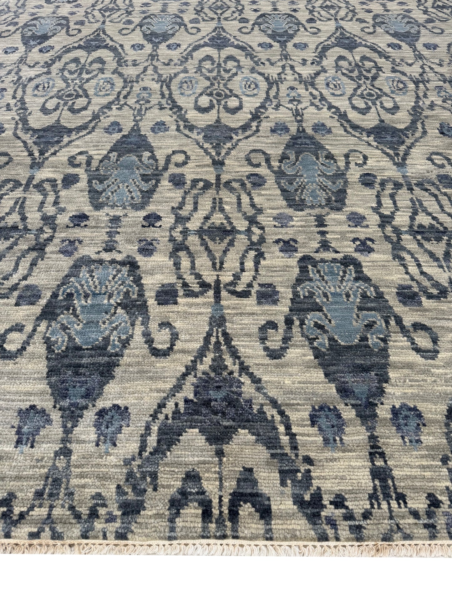 Artisan Samara Tq.Grey Transitional Knotted Rug
