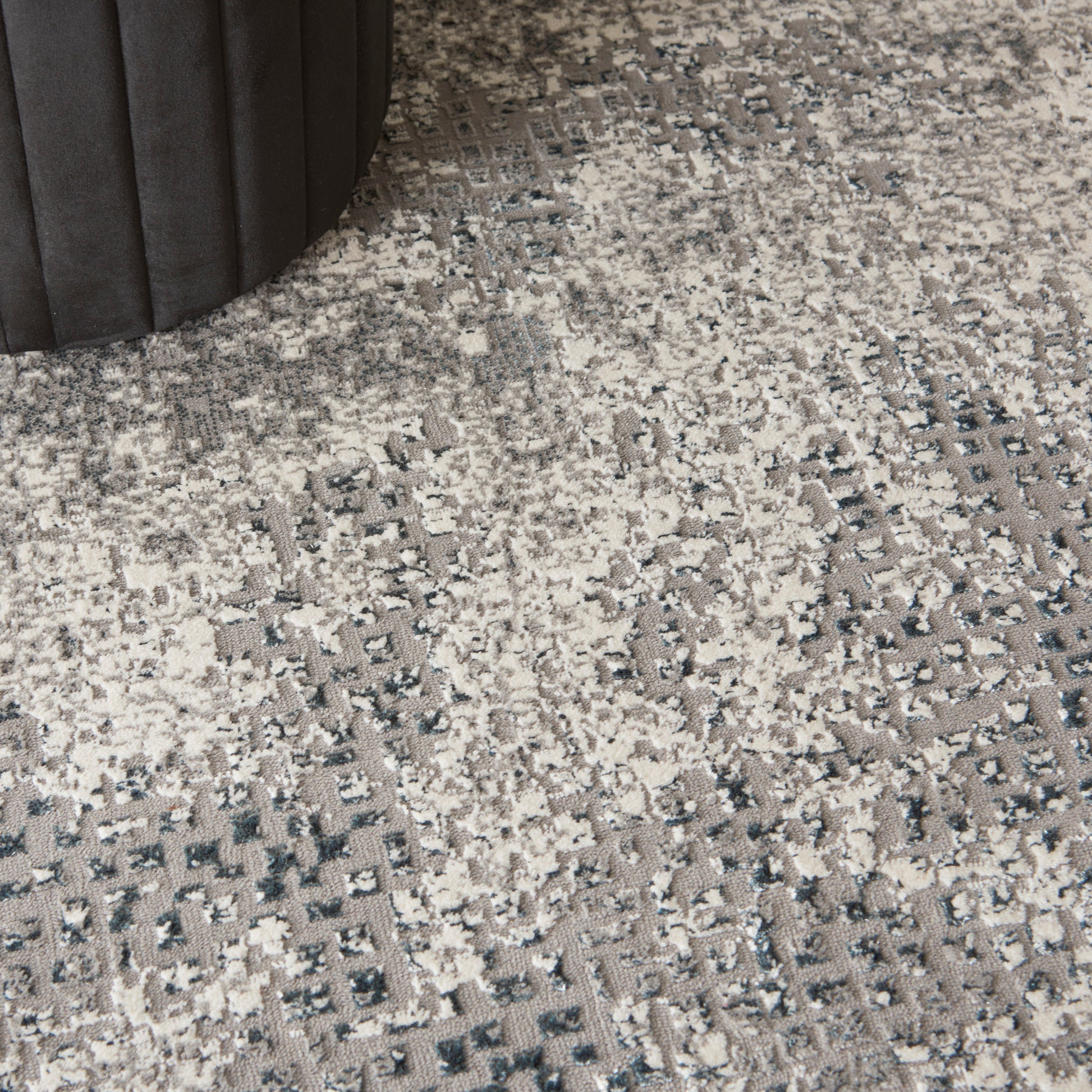 Michael Amini MA90 Uptown  Ivory Grey  Contemporary