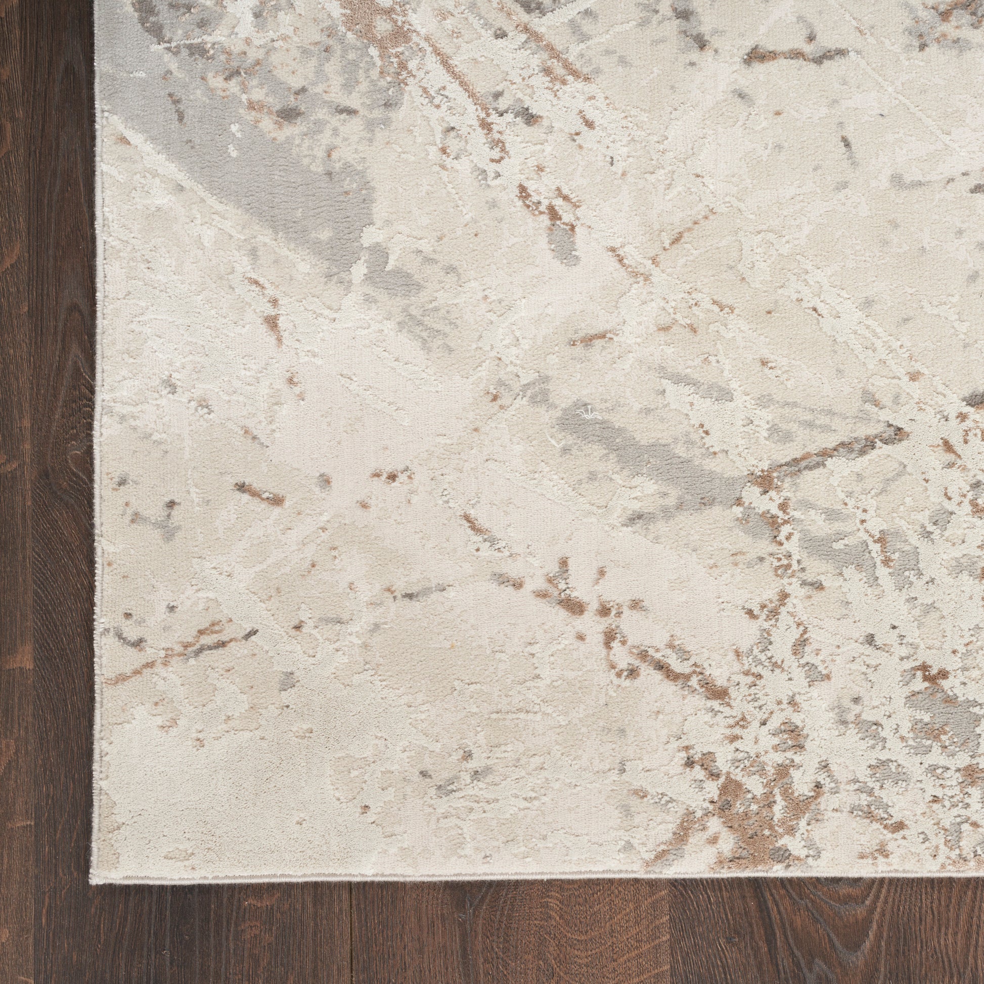 Nourison Home Desire  Cream Grey  Contemporary
