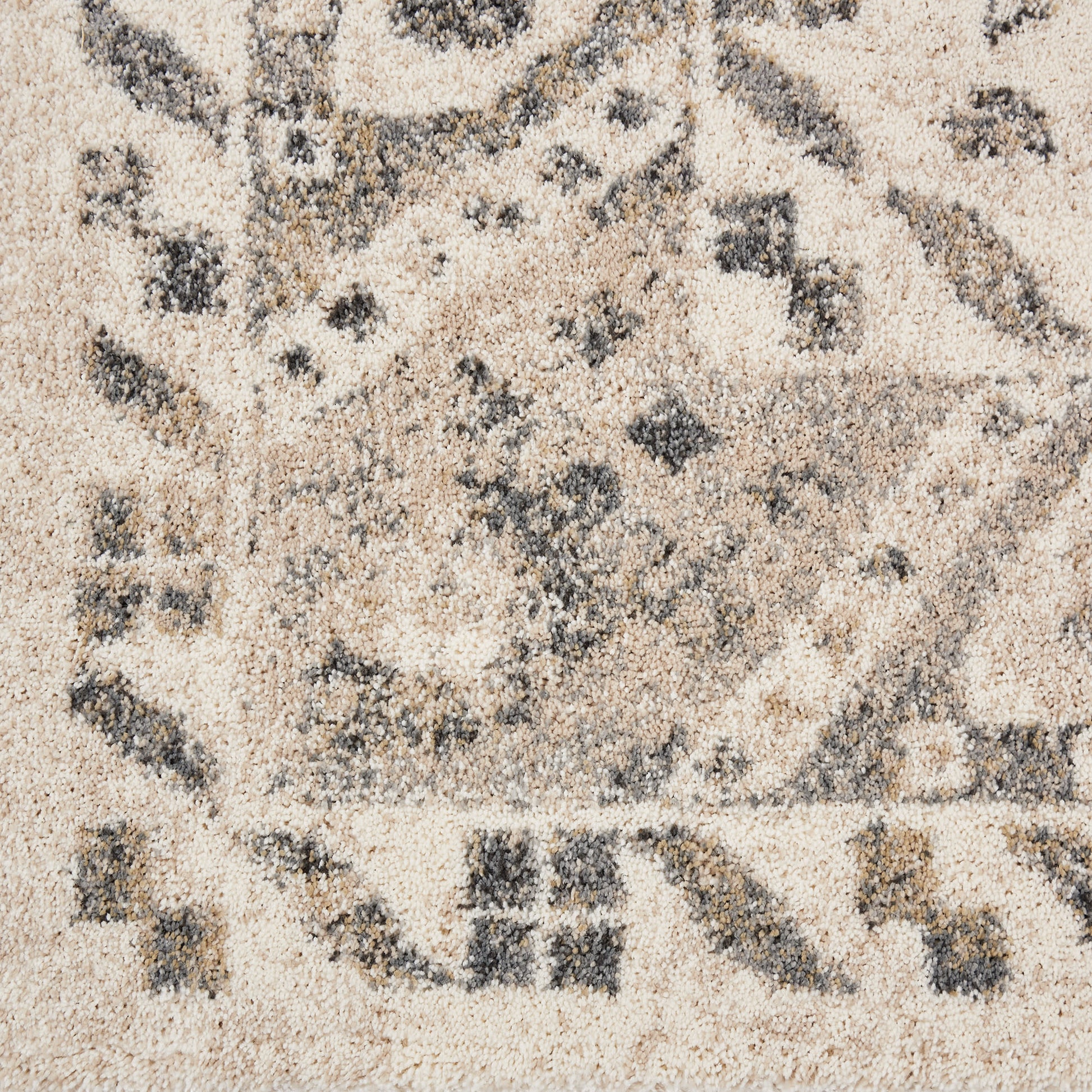 Nourison Home Fusion  Cream Grey  Traditional