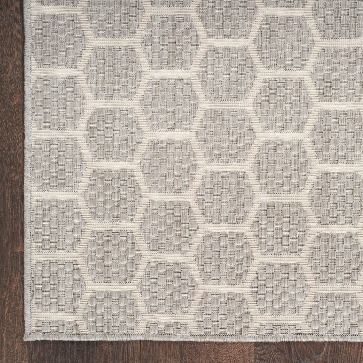 Nourison Home Twist Reversible  Grey  Contemporary