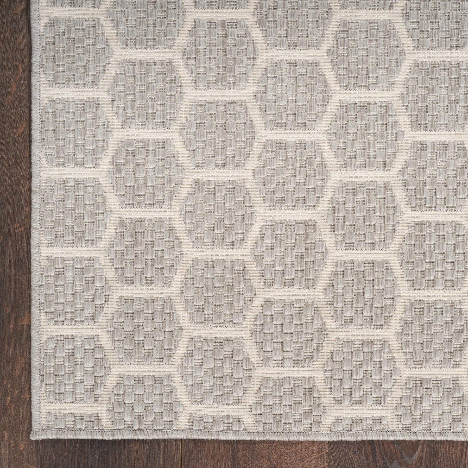 Nourison Home Twist Reversible  Grey  Contemporary