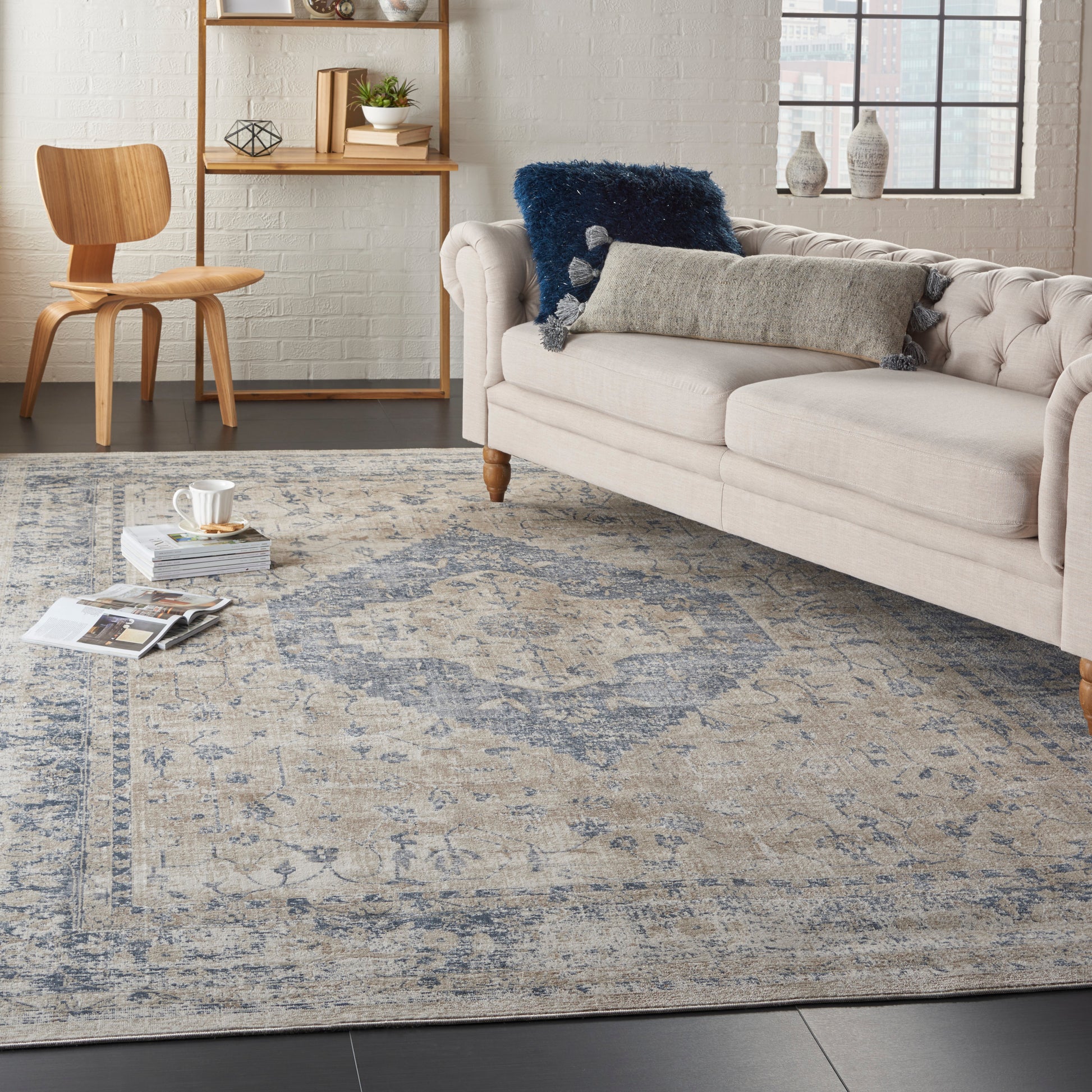 Nourison Home Malta  Ivory Blue  Traditional