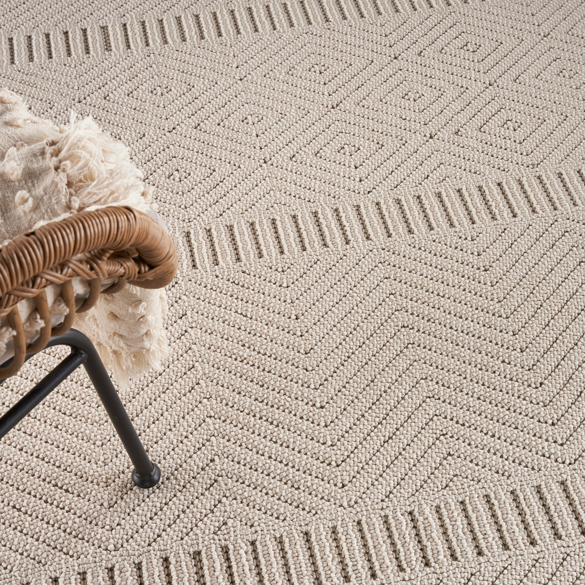 Nourison Home Paxton  Ivory  Contemporary
