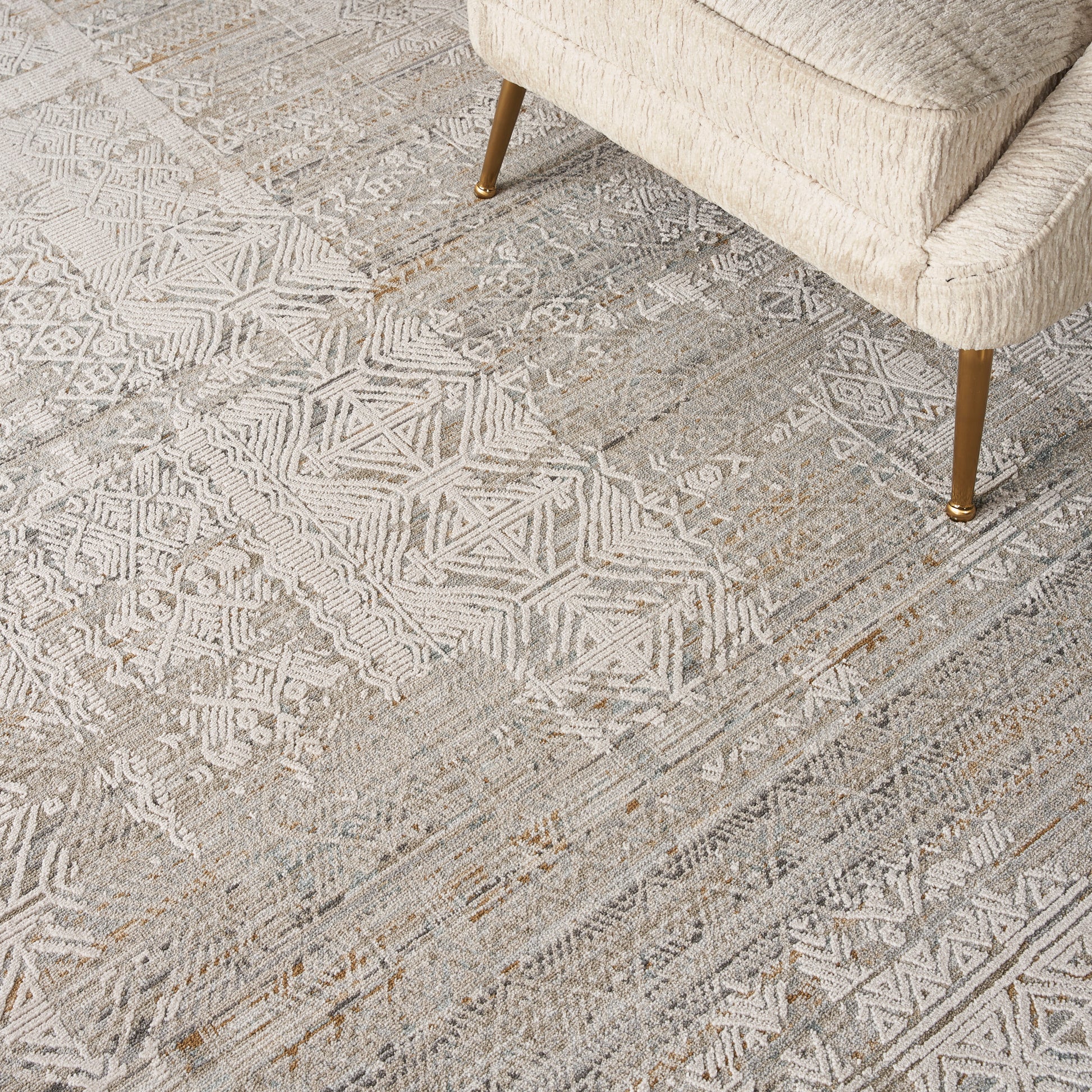 Nourison Home Lynx  Ivory Multicolor  Transitional