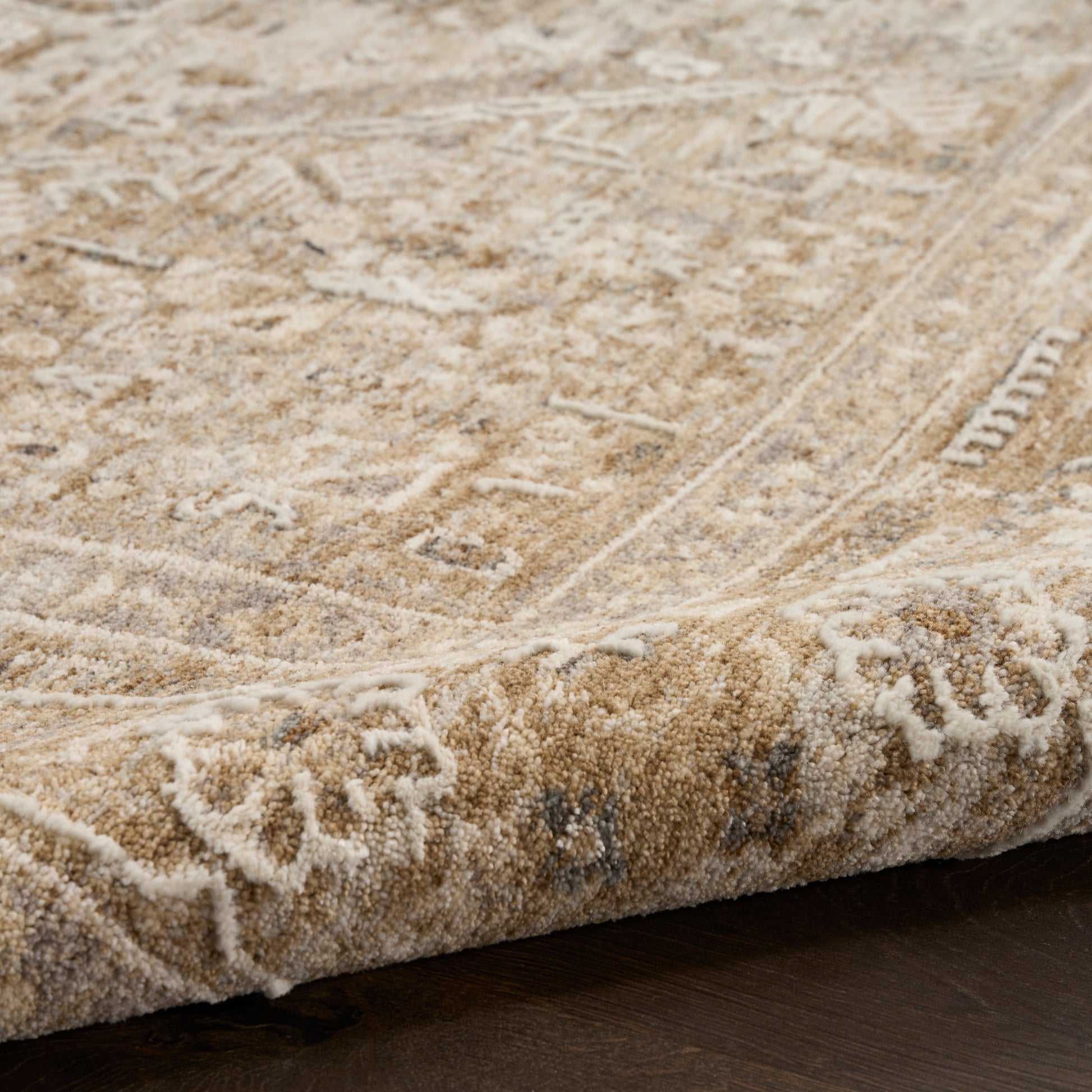 Nourison Home Retreat  Beige  Traditional