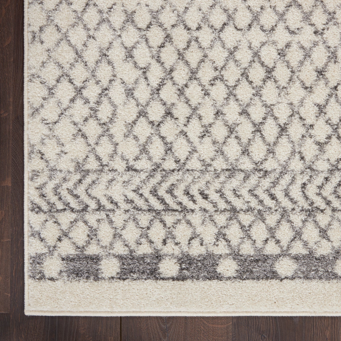 Nourison Home Passion  Ivory Grey  Transitional