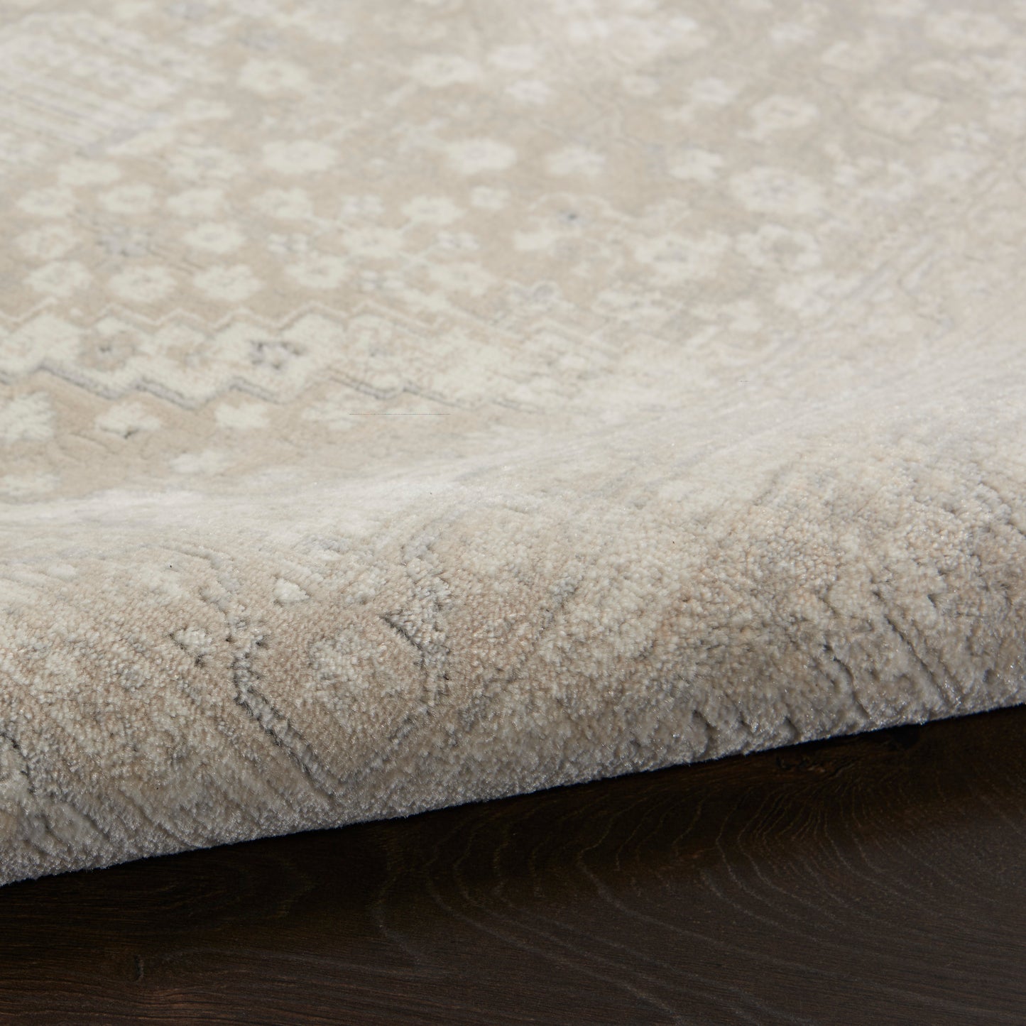 Nourison Home Malta  Beige Grey  Traditional