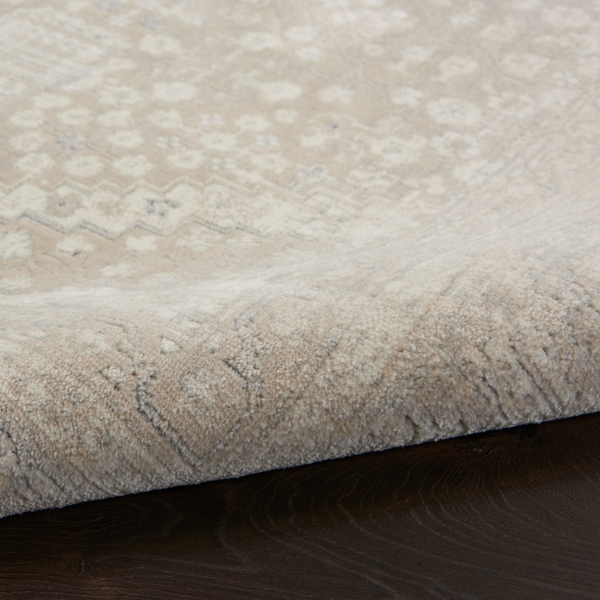 Nourison Home Malta  Beige Grey  Traditional