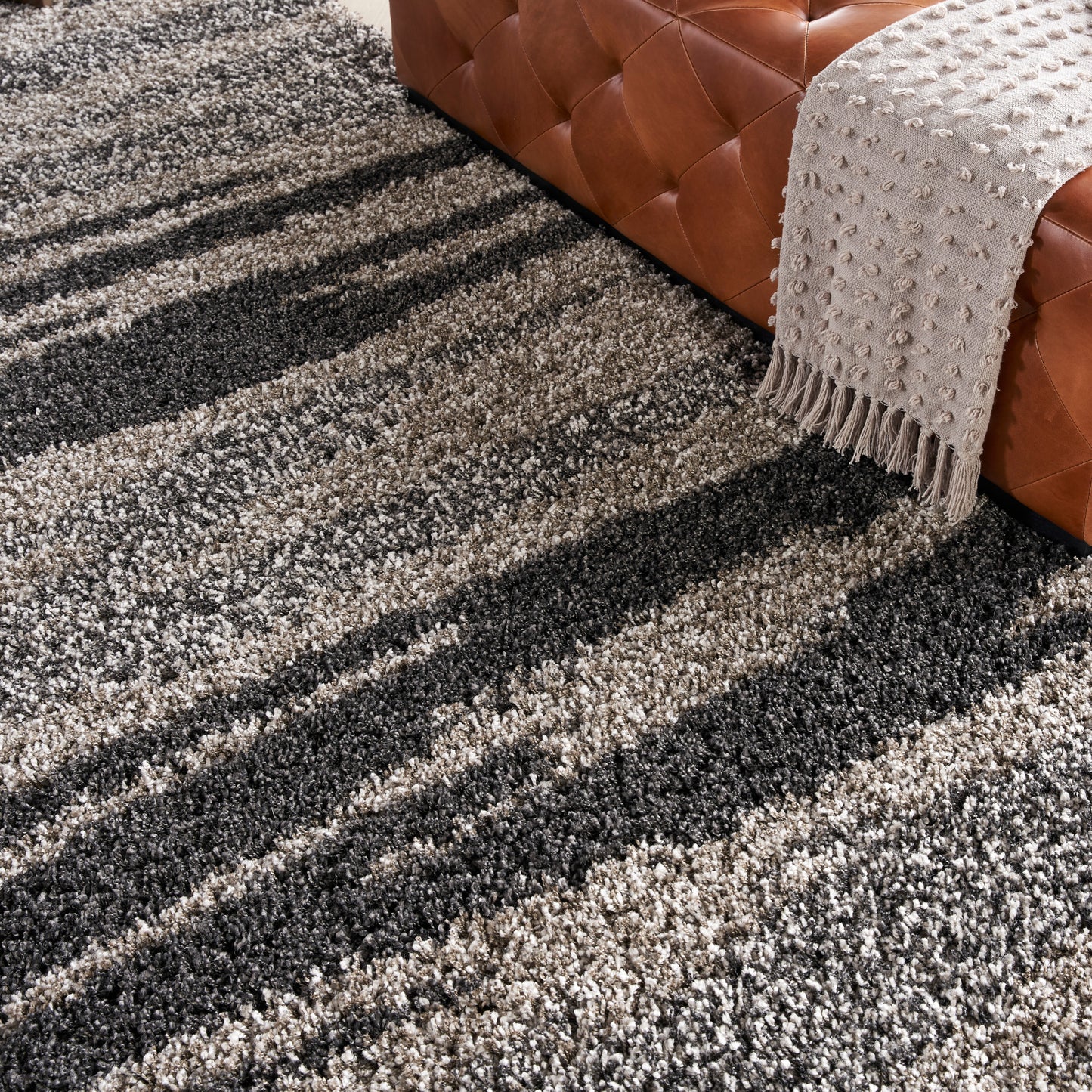 Nourison Home Amore  Marble  Contemporary