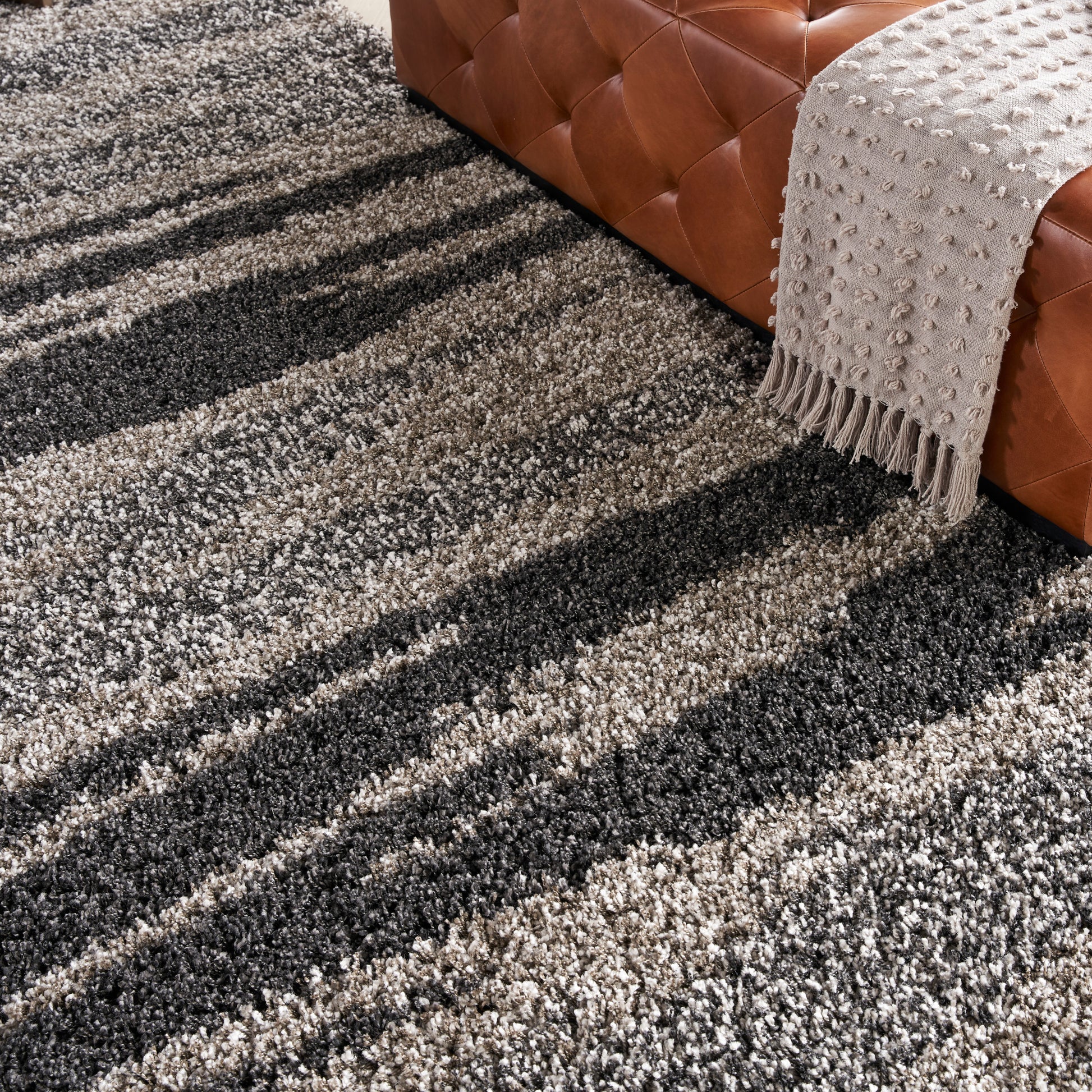 Nourison Home Amore  Marble  Contemporary