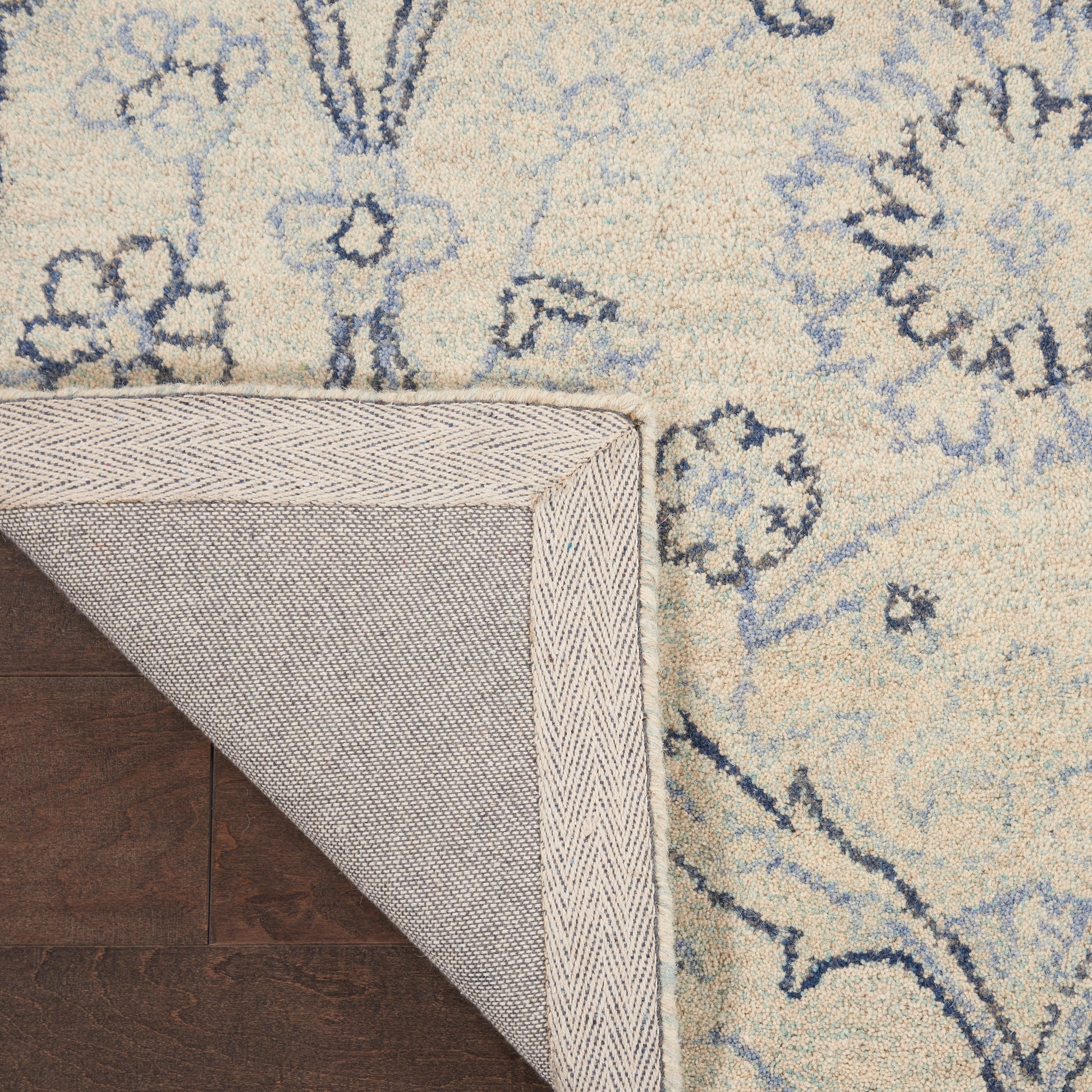 Nourison Home Jazmine  Ivory Blue  Traditional