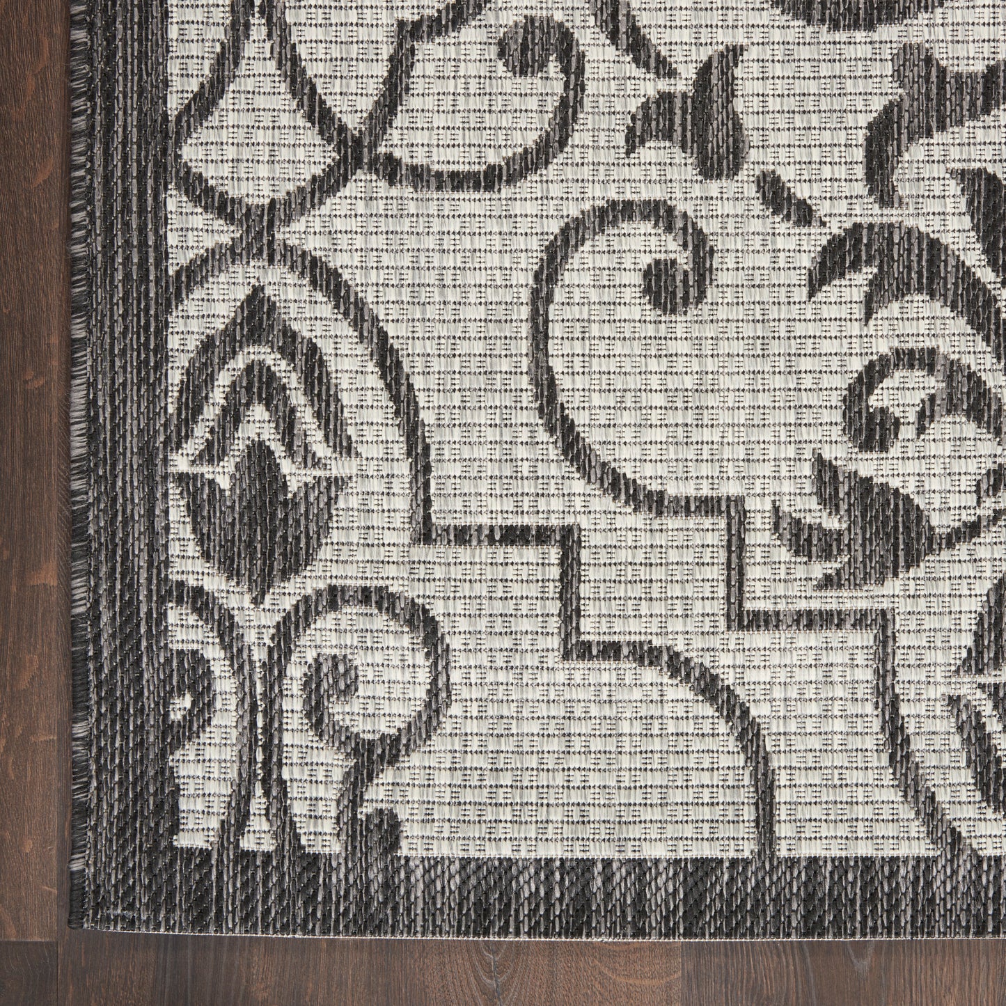 Nourison Home Country Side  Ivory Charcoal  Transitional