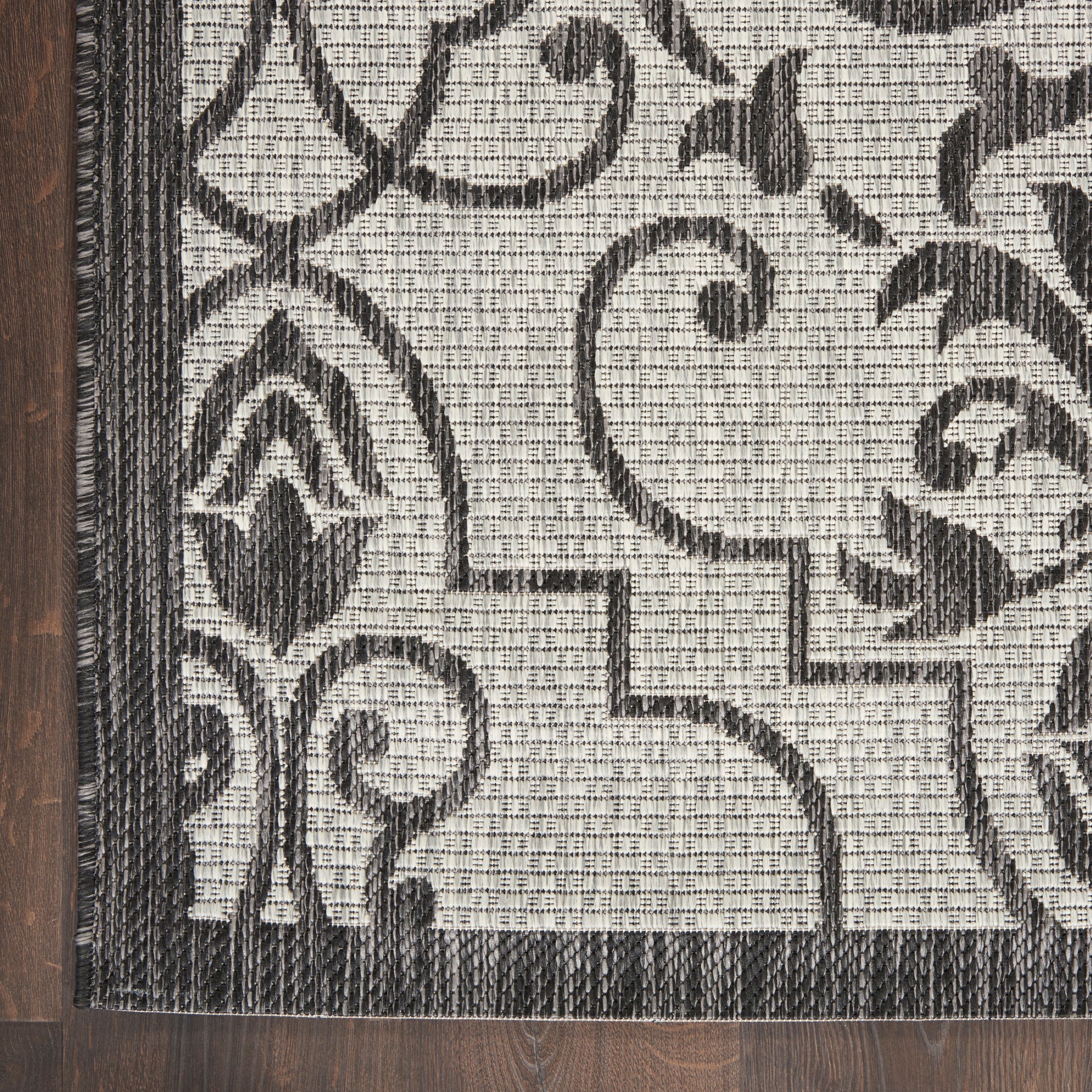 Nourison Home Country Side  Ivory Charcoal  Transitional