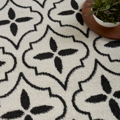 Nourison Home Nourison Essentials  Ivory Black  Contemporary