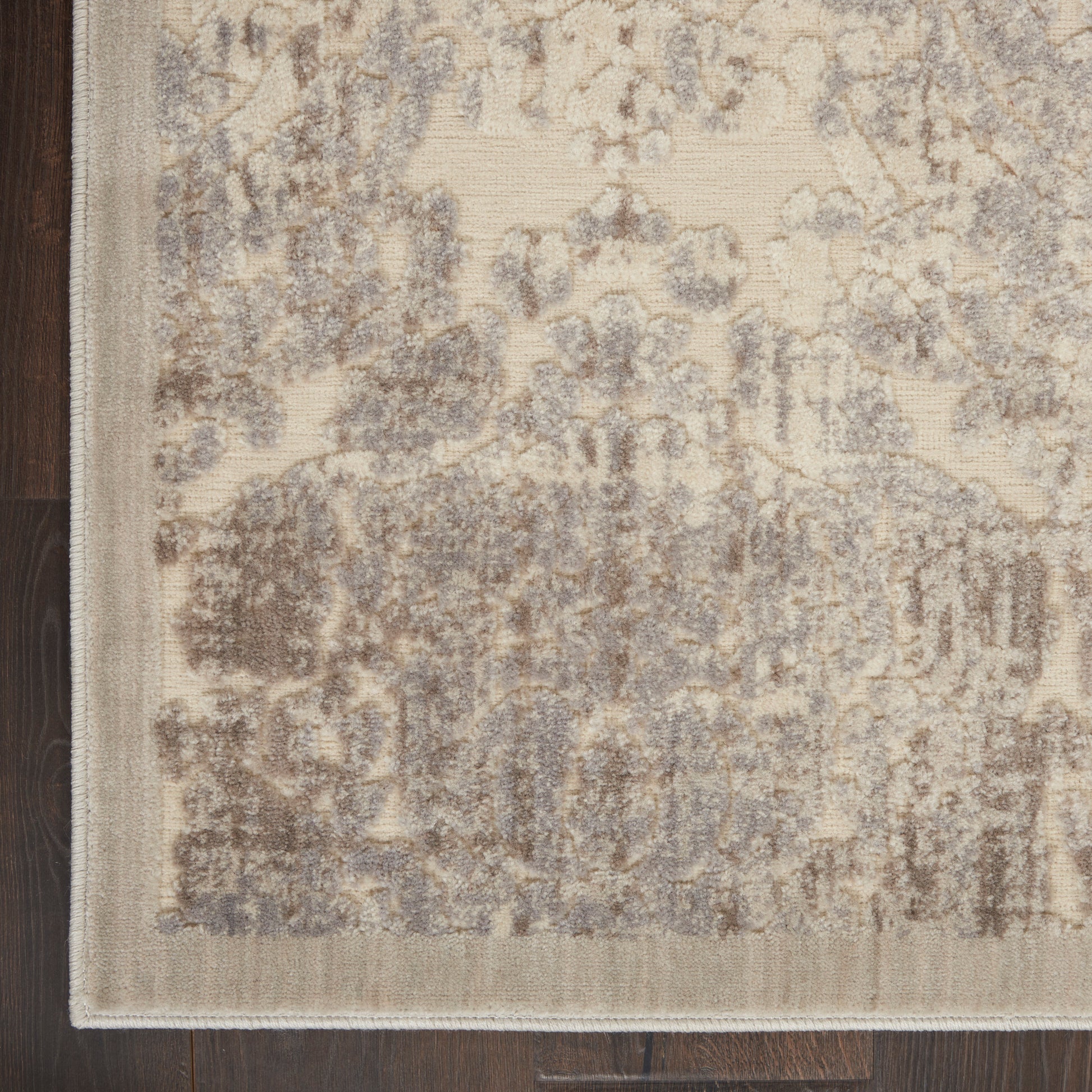 Nourison Home Graphic Illusions  Ivory  Transitional