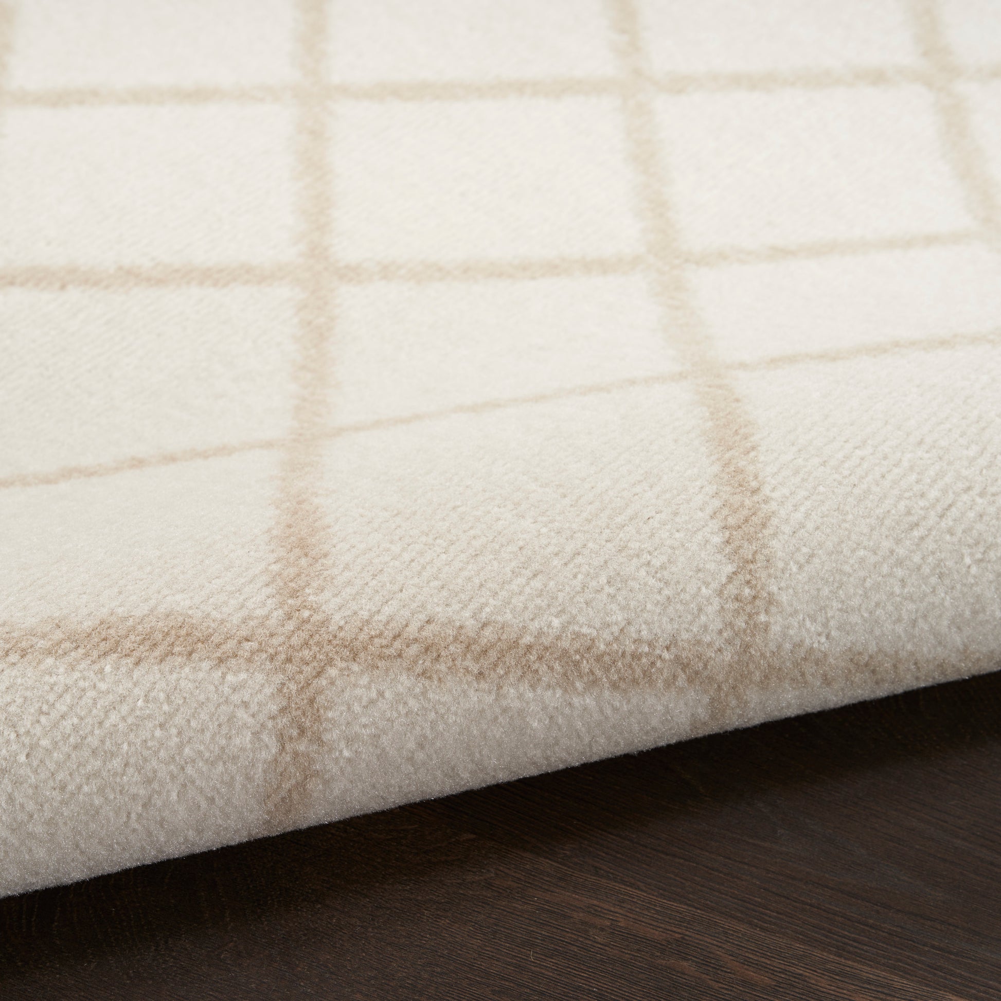 Nourison Home Grafix  Ivory Beige  Transitional